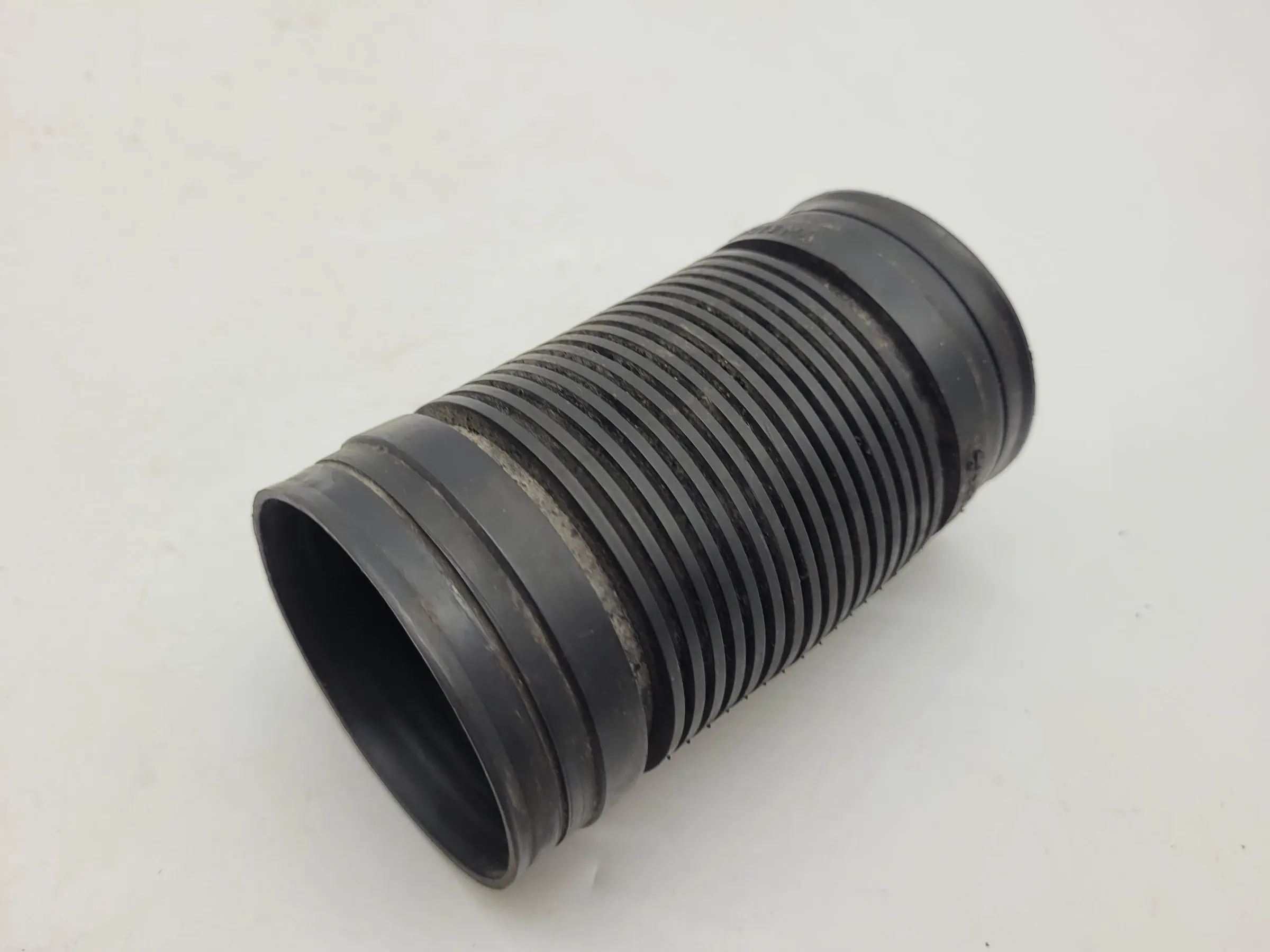 Original Opel Corsa B S93 Ansaugrohr Ansaugschlauch Luftschlauch 90531345