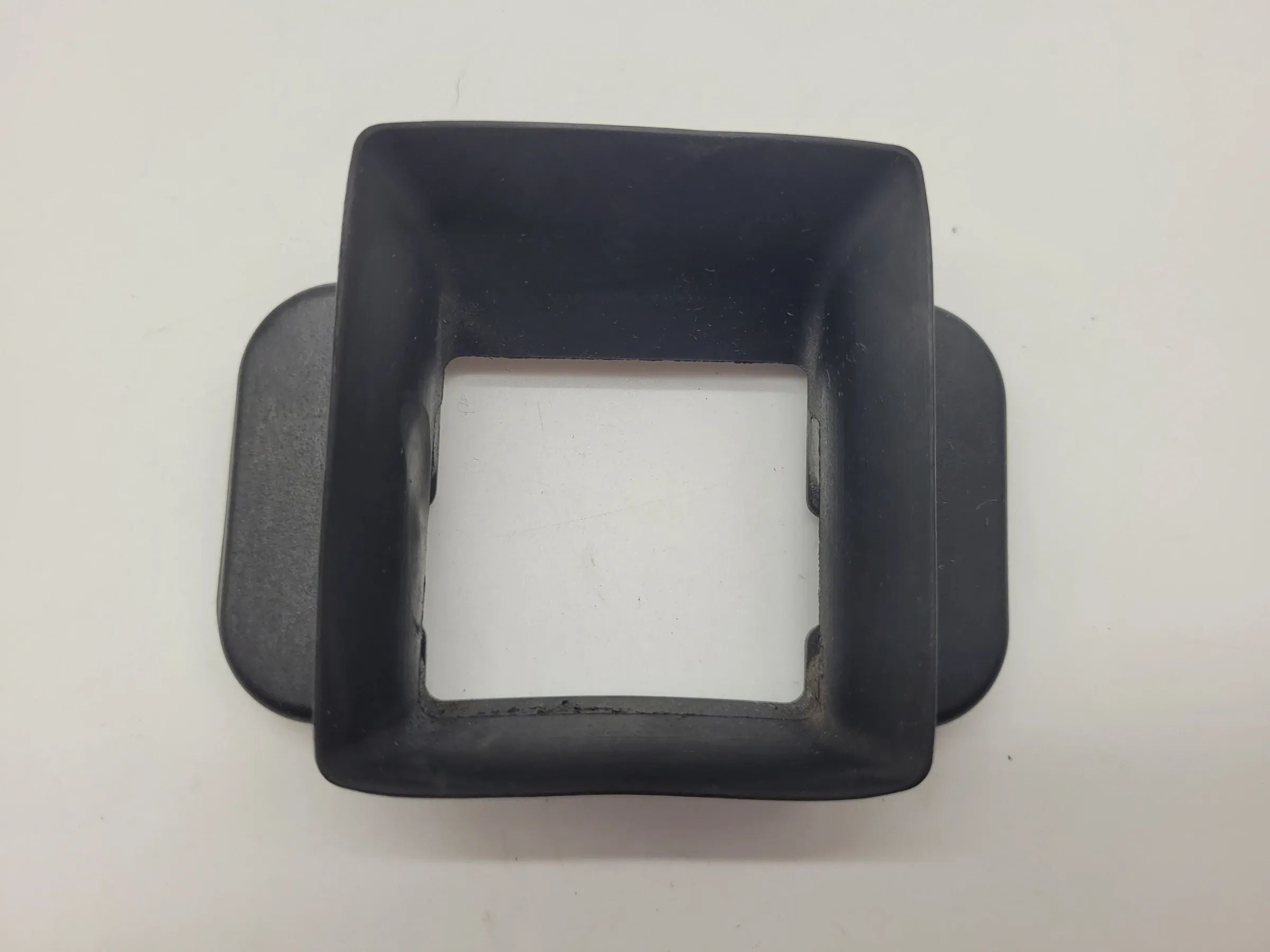 BMW 5er Touring E39 Dichtung Türfangband Vorne L/R 8171503 (Original)