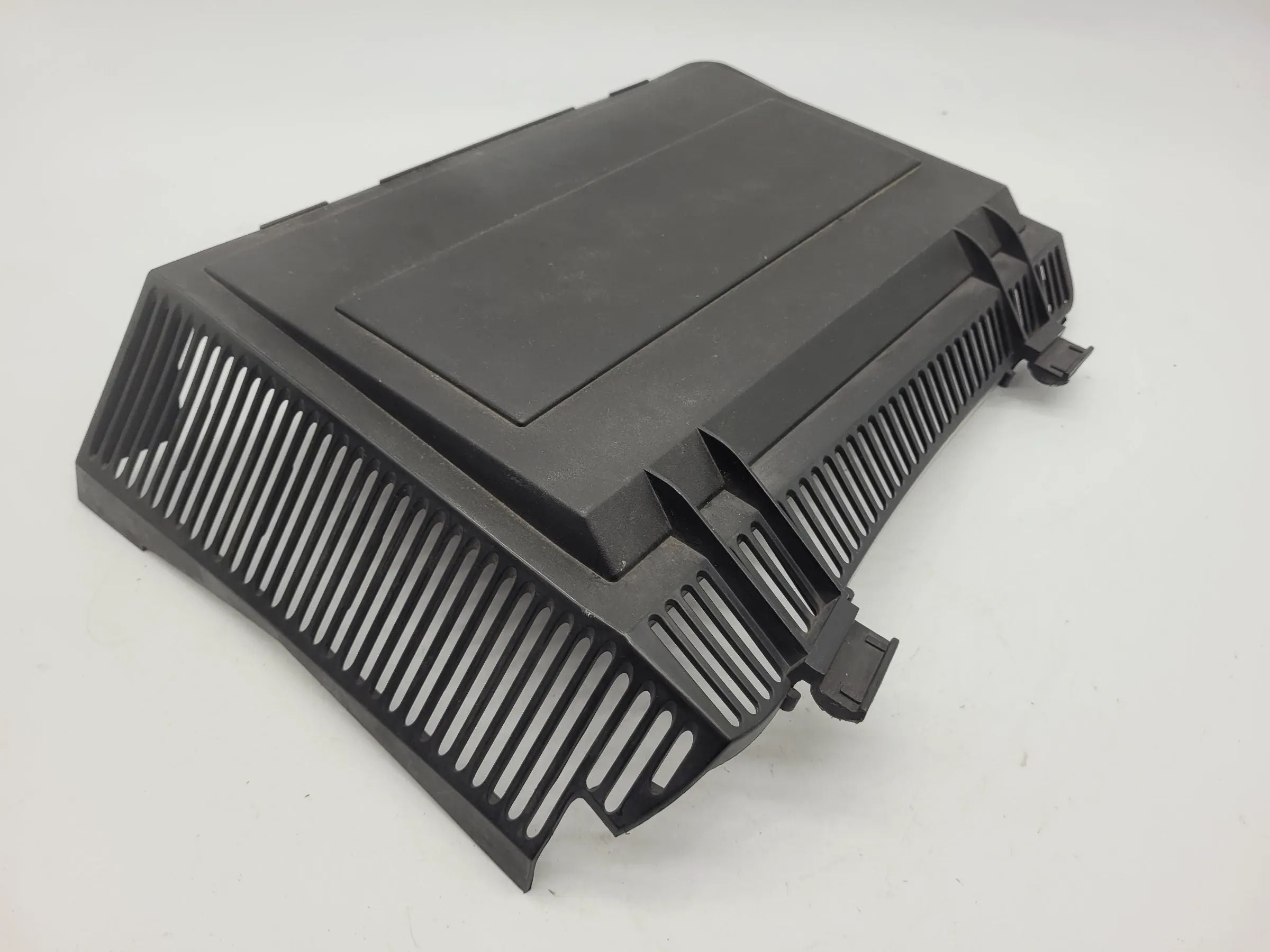 BMW 5er Touring E39 Pollenfilter Gehäuse Deckel Links 64.31-8379627 Original