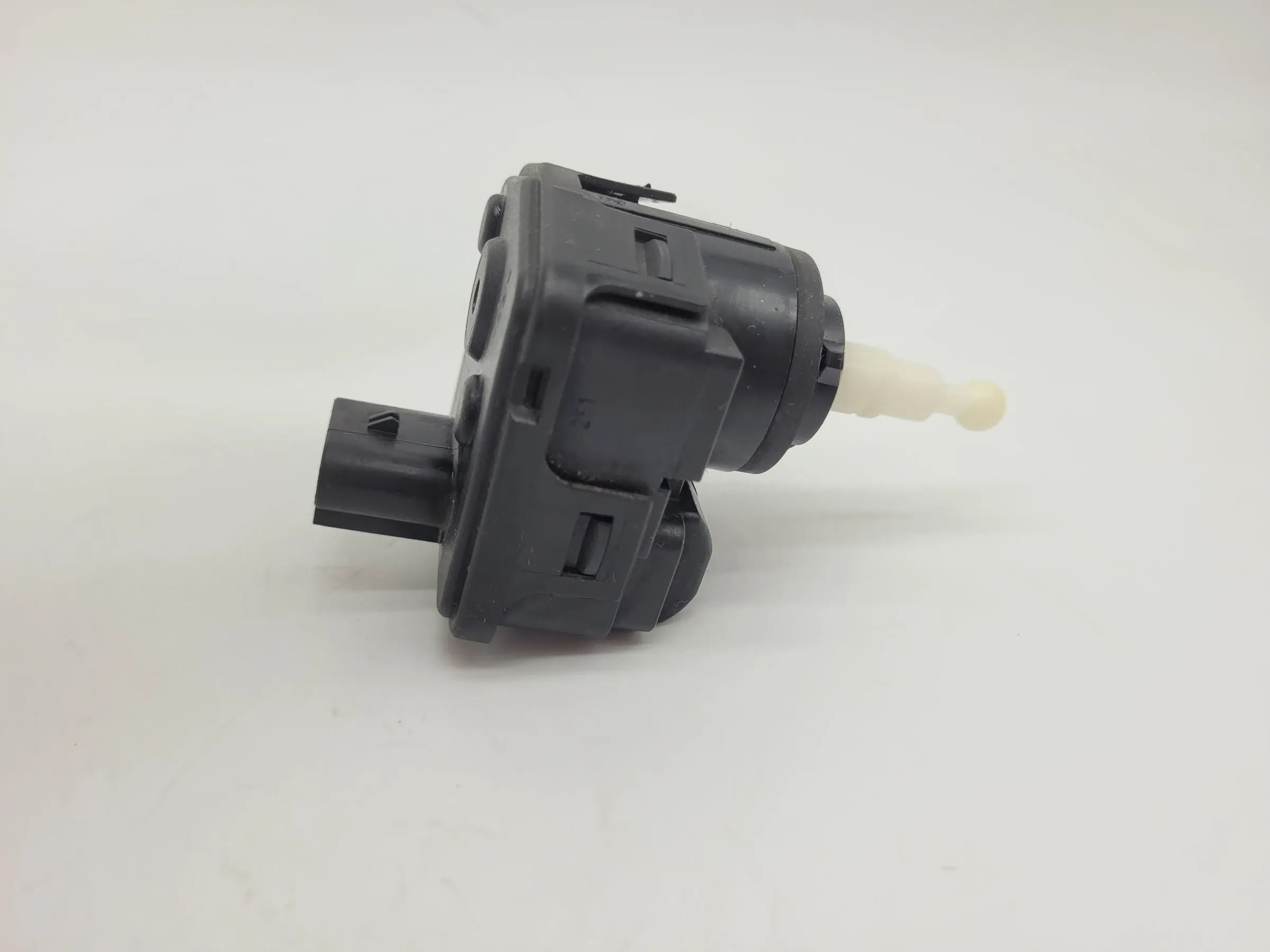 Opel Omega B V94 Scheinwerfer Stellmotor LWR L/R 90492832 (Original)