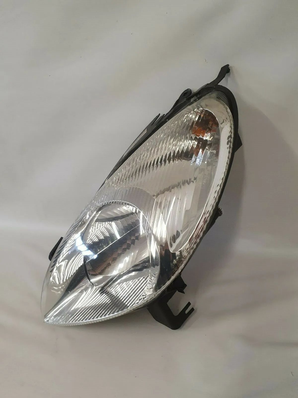 oryginalna lampa przednia Valeo 9631495180 Citroen Xsara Picasso lewa