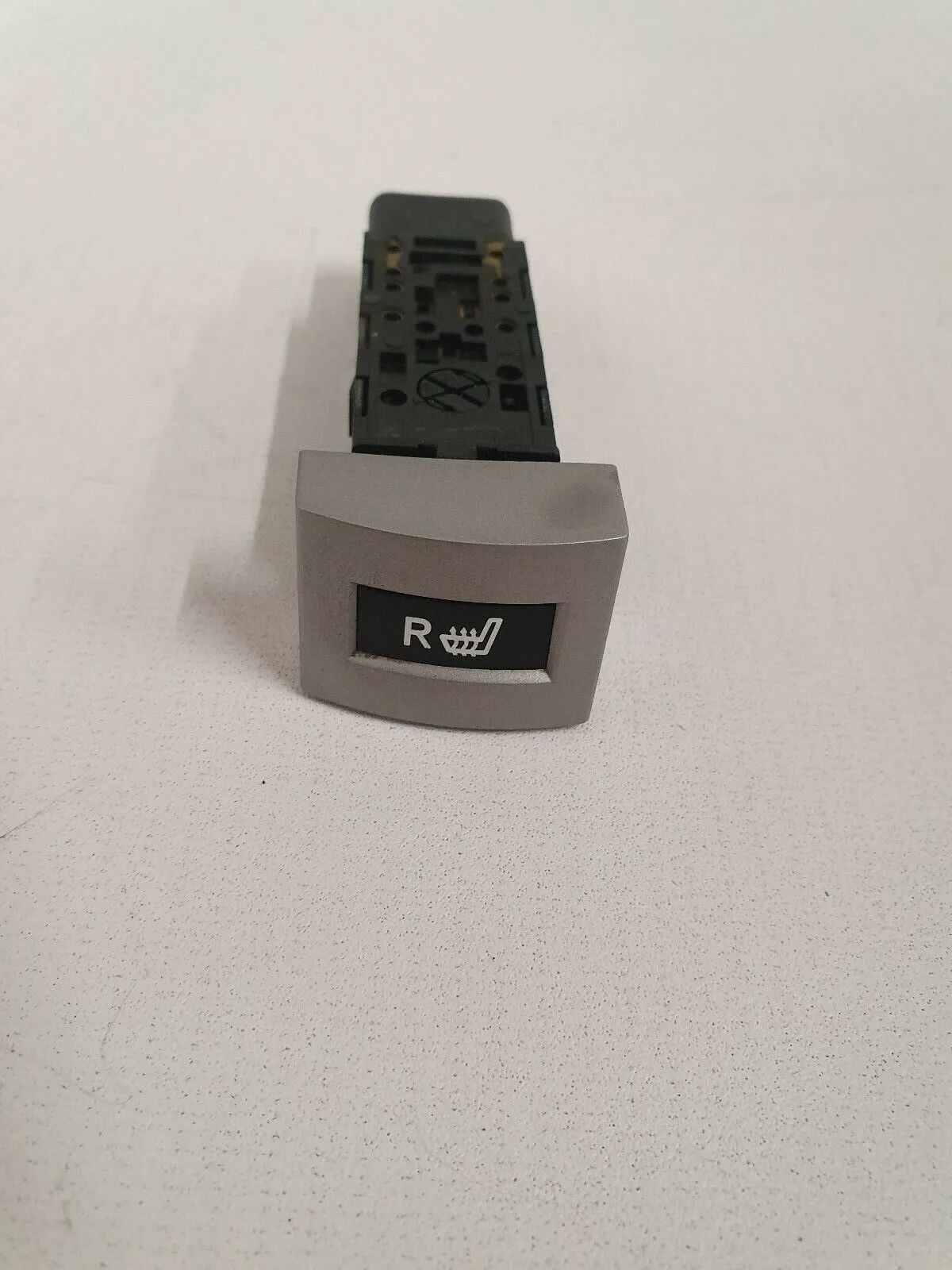 orig Kia Carnival switch seat heating right 0K53C66420 switch seat heated K42 