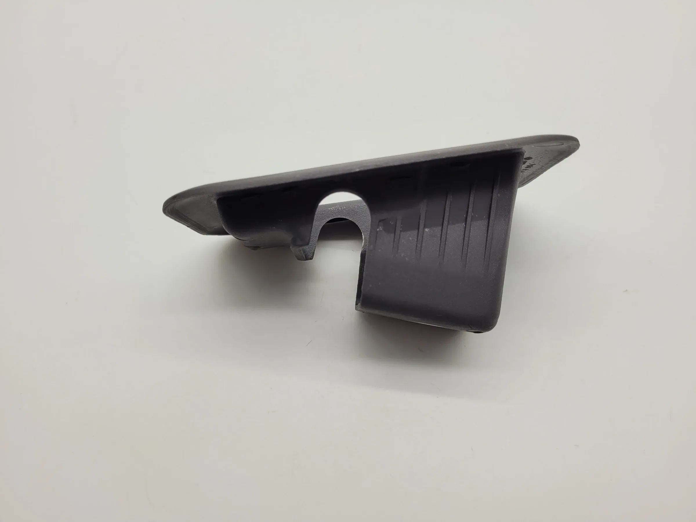 Original Mercedes Benz A-Klasse (W168) Befestigung Abdeckung A1686800817