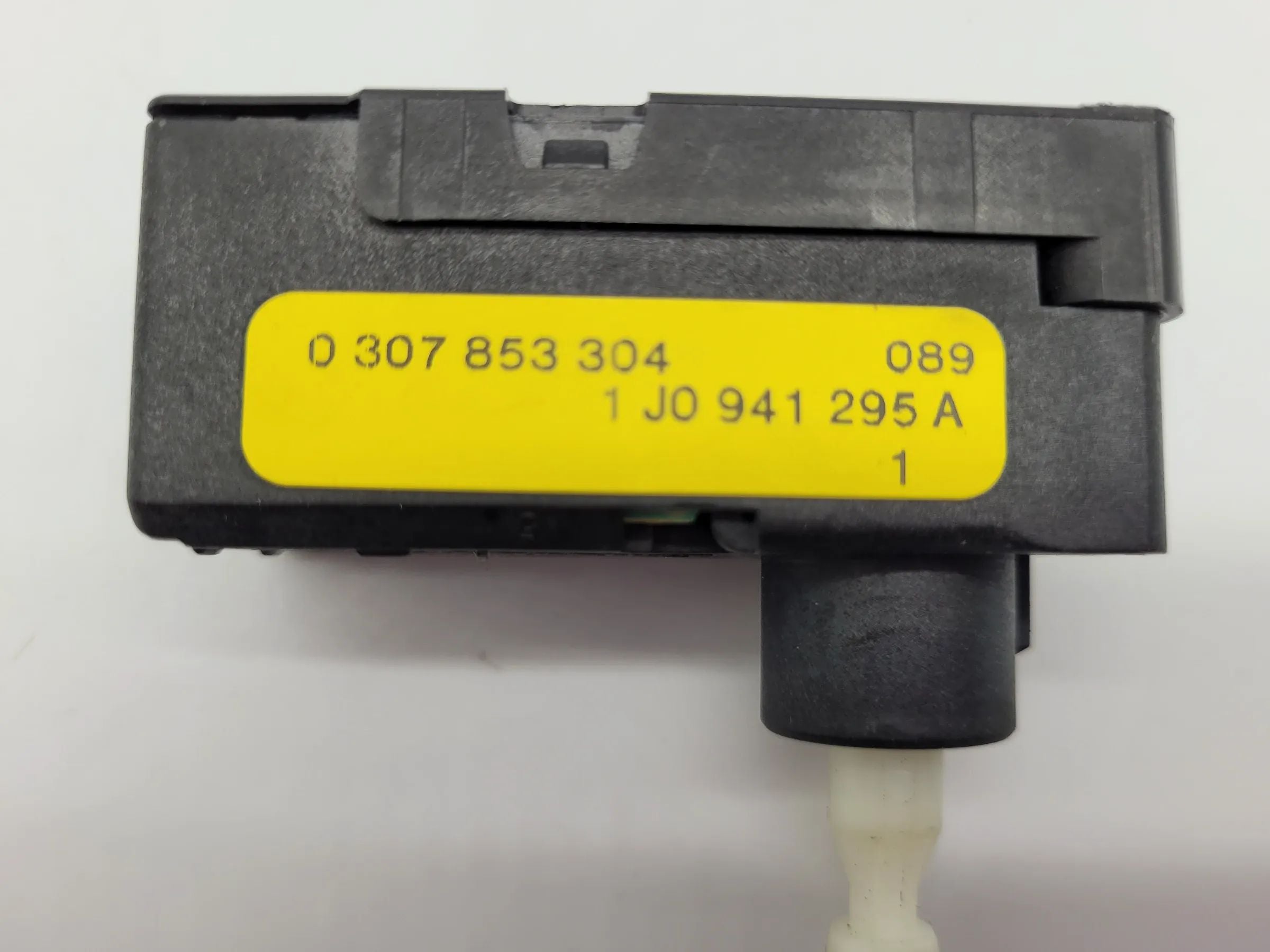 VW New Beetle (1C1/9C1) Scheinwerfer LWR Stellmotor 1J0941295A