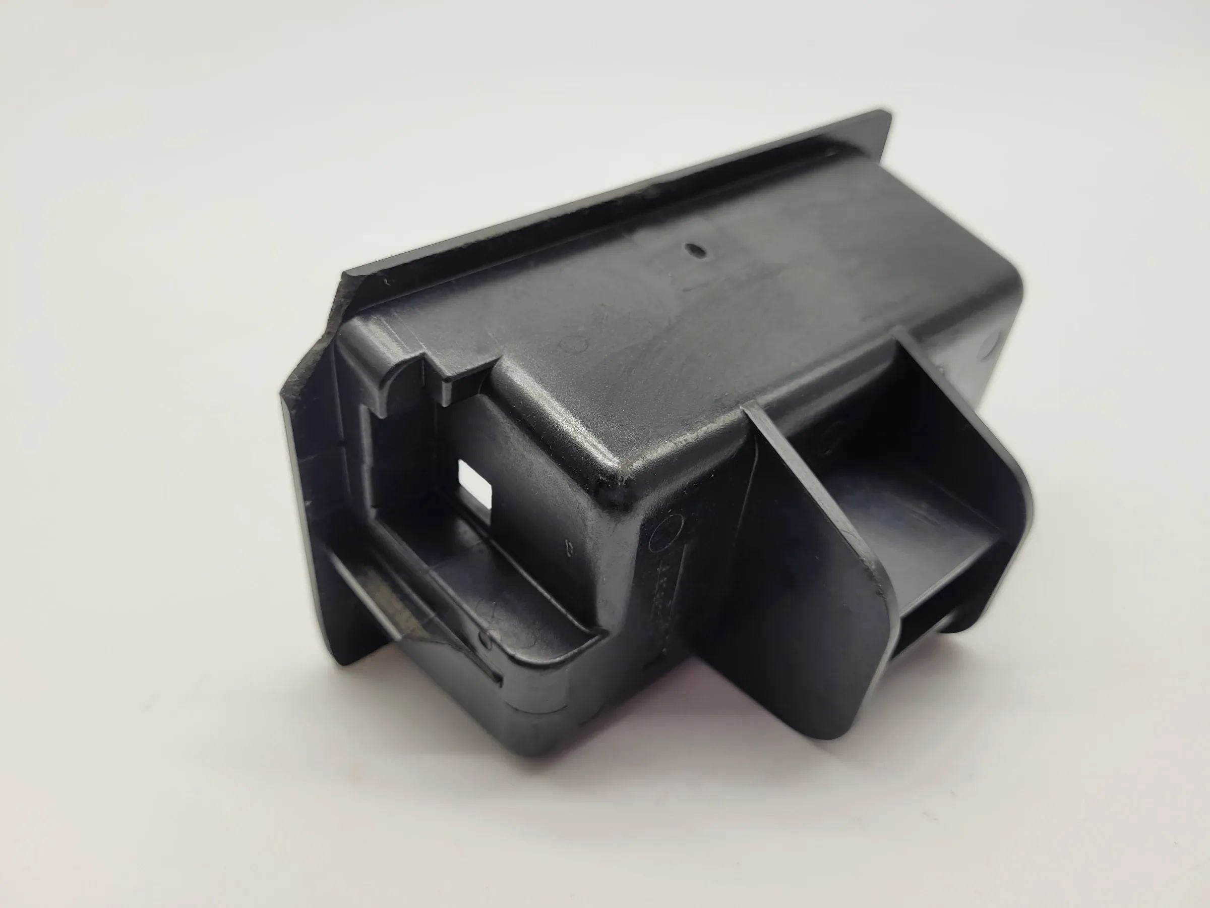 Original BMW 3er (E46) Aschenbechereinsatz 51.16-8225529.9