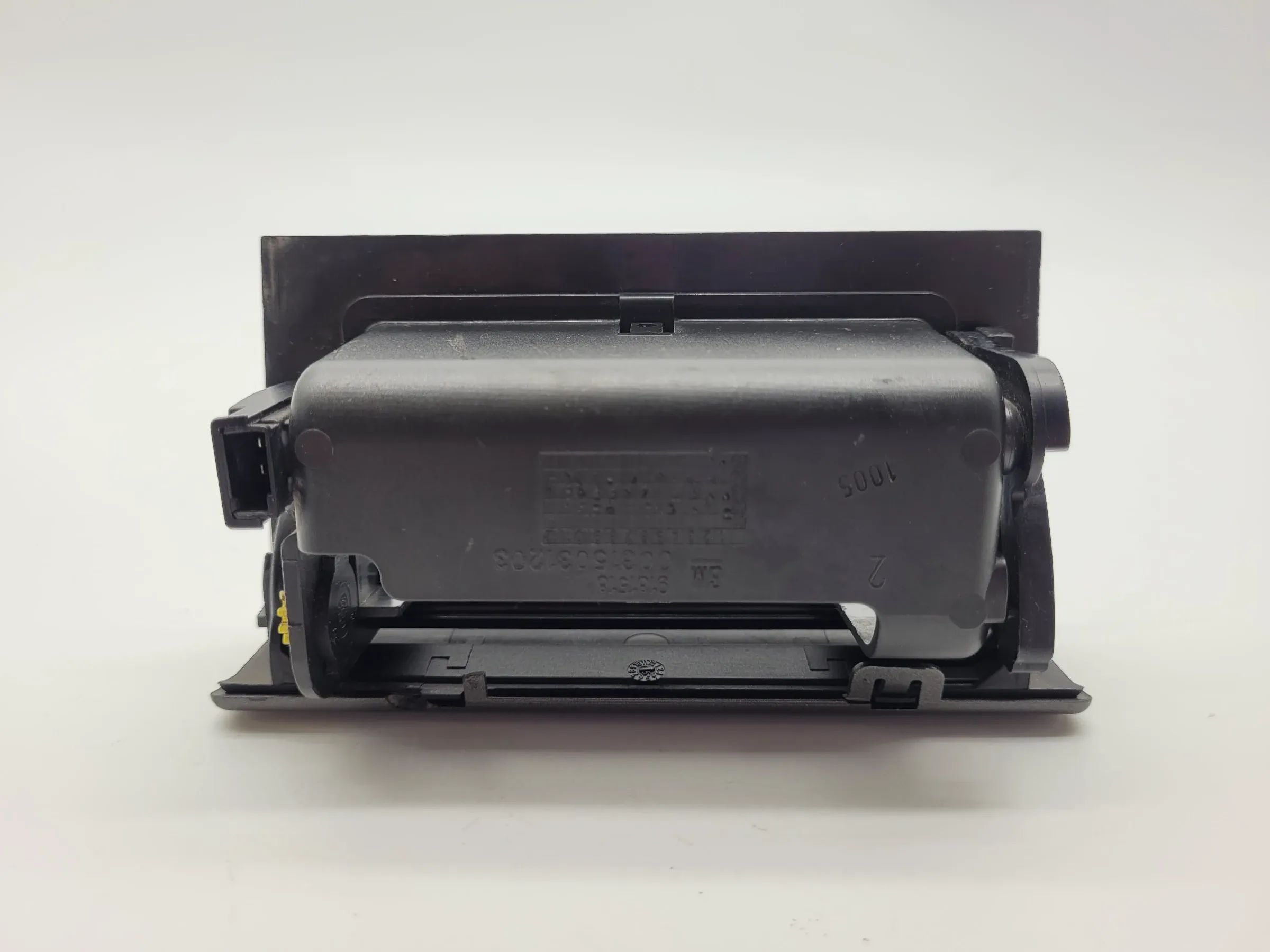 Original Opel Vectra C / Signum (Z03/Z02) Aschenbecher Front 9181518