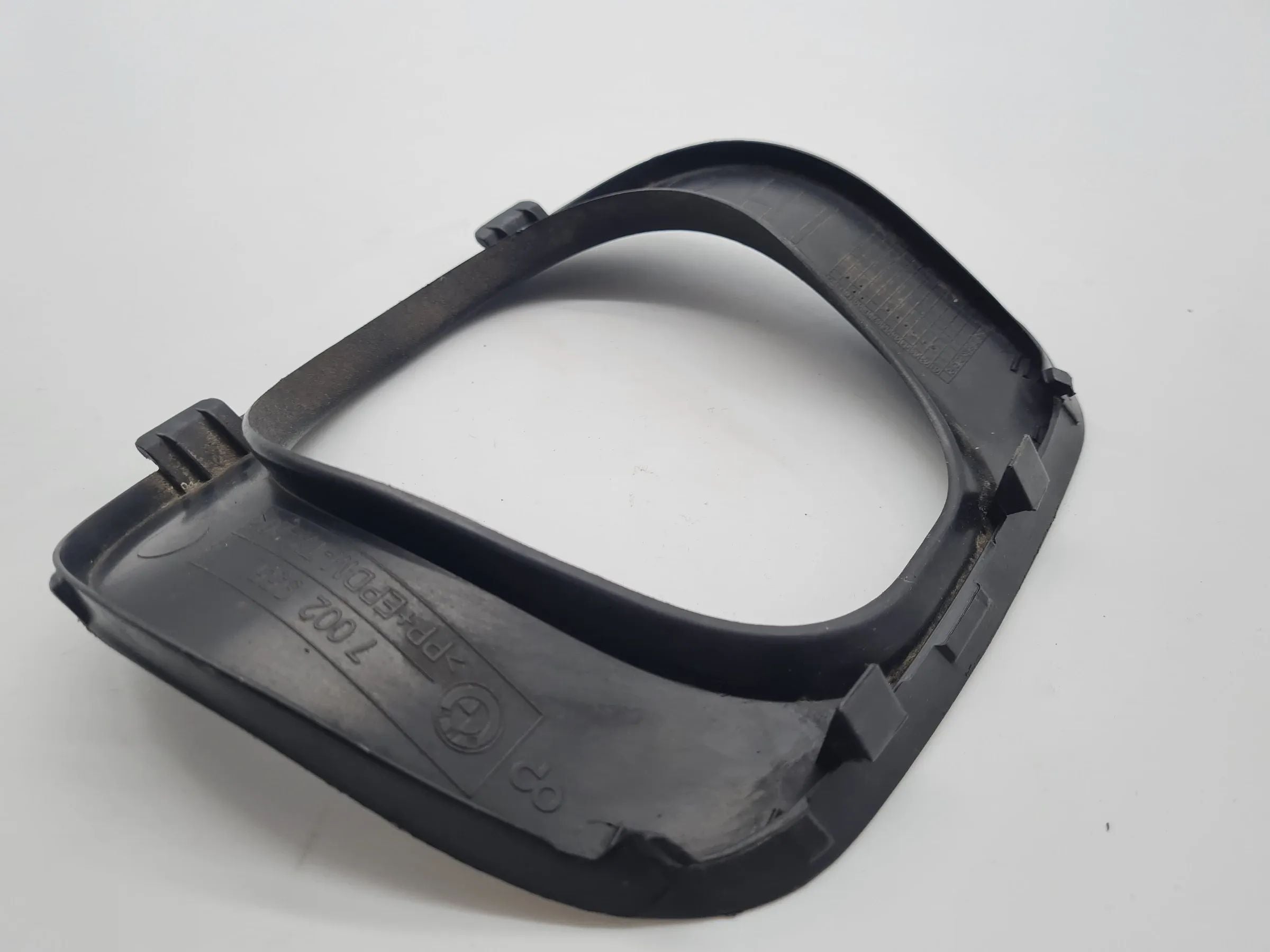 Original BMW X5 (E53) Stoßstange Auspuff Abdeckung Links 7002955