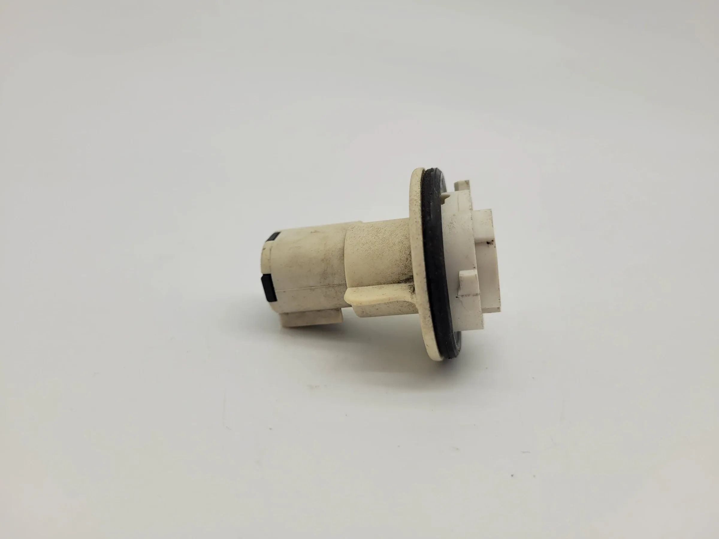 Original Nissan Micra II 2 (K11) Lampenträger / Fassung Blinker L/R