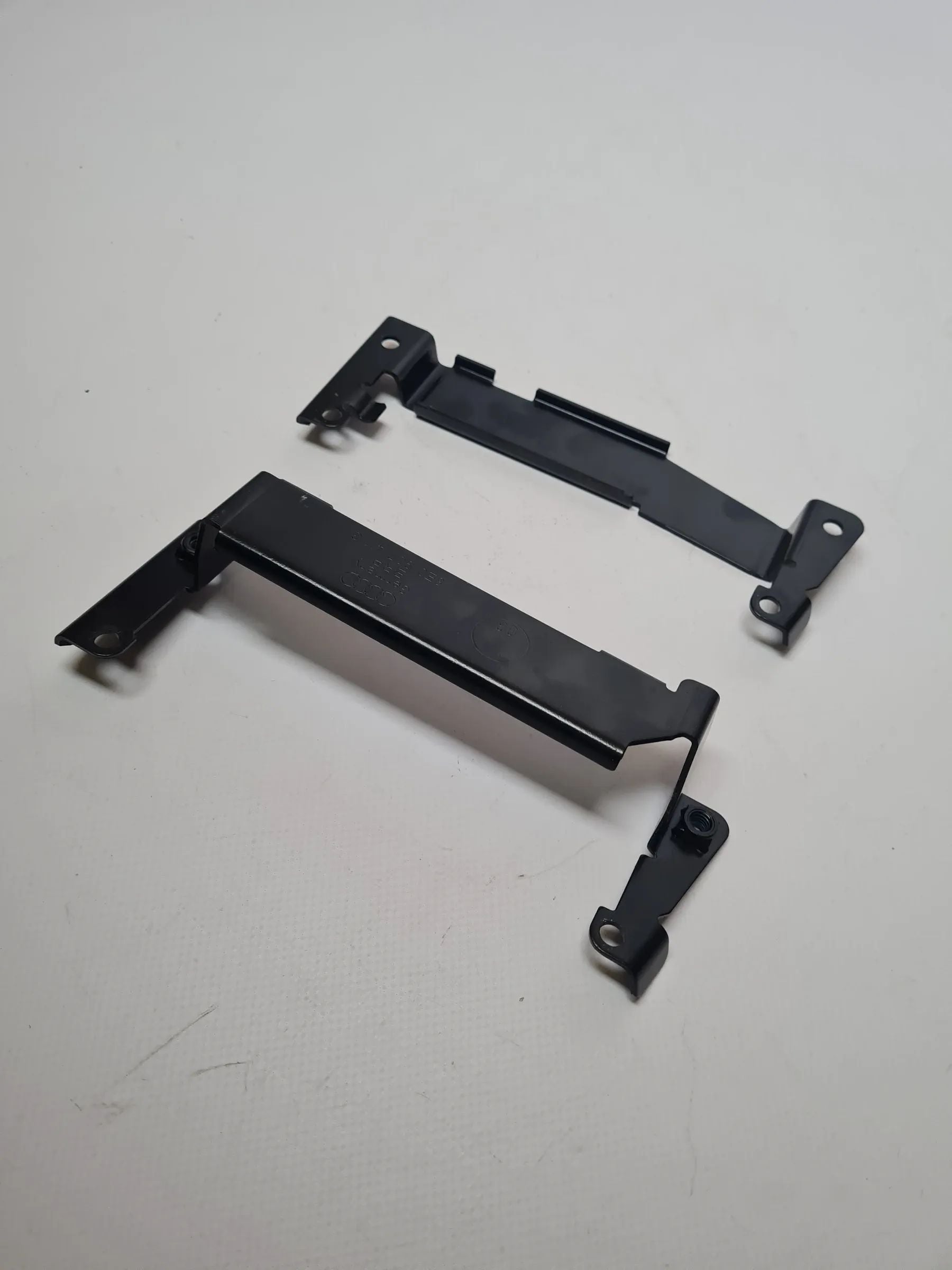 Audi A4 (8E/B6) Steuergerät Motor Halter 8e0907411G