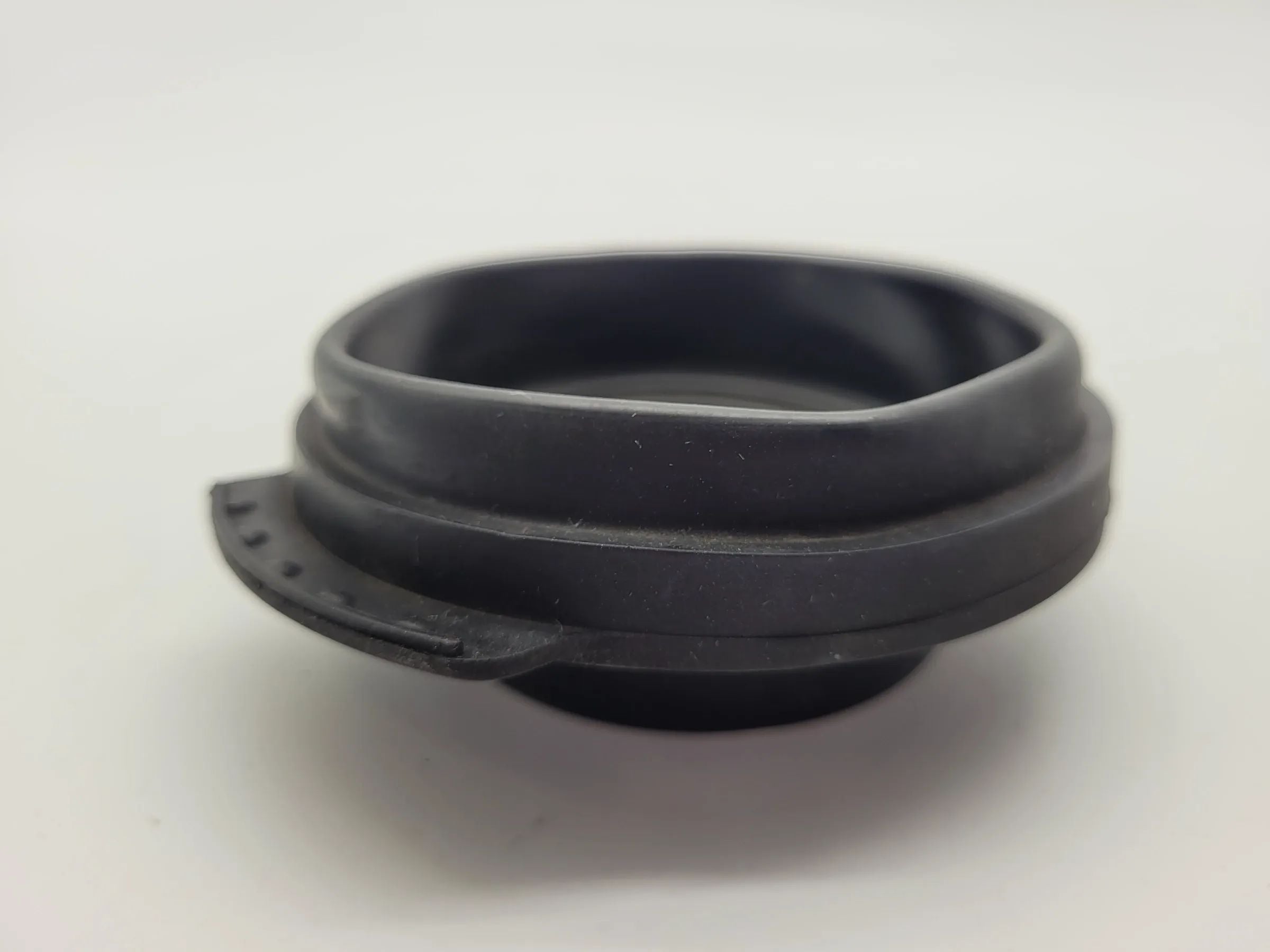 Original BMW 3er (E46) Scheinwerfer Kappe Gummi L/R 1300591243