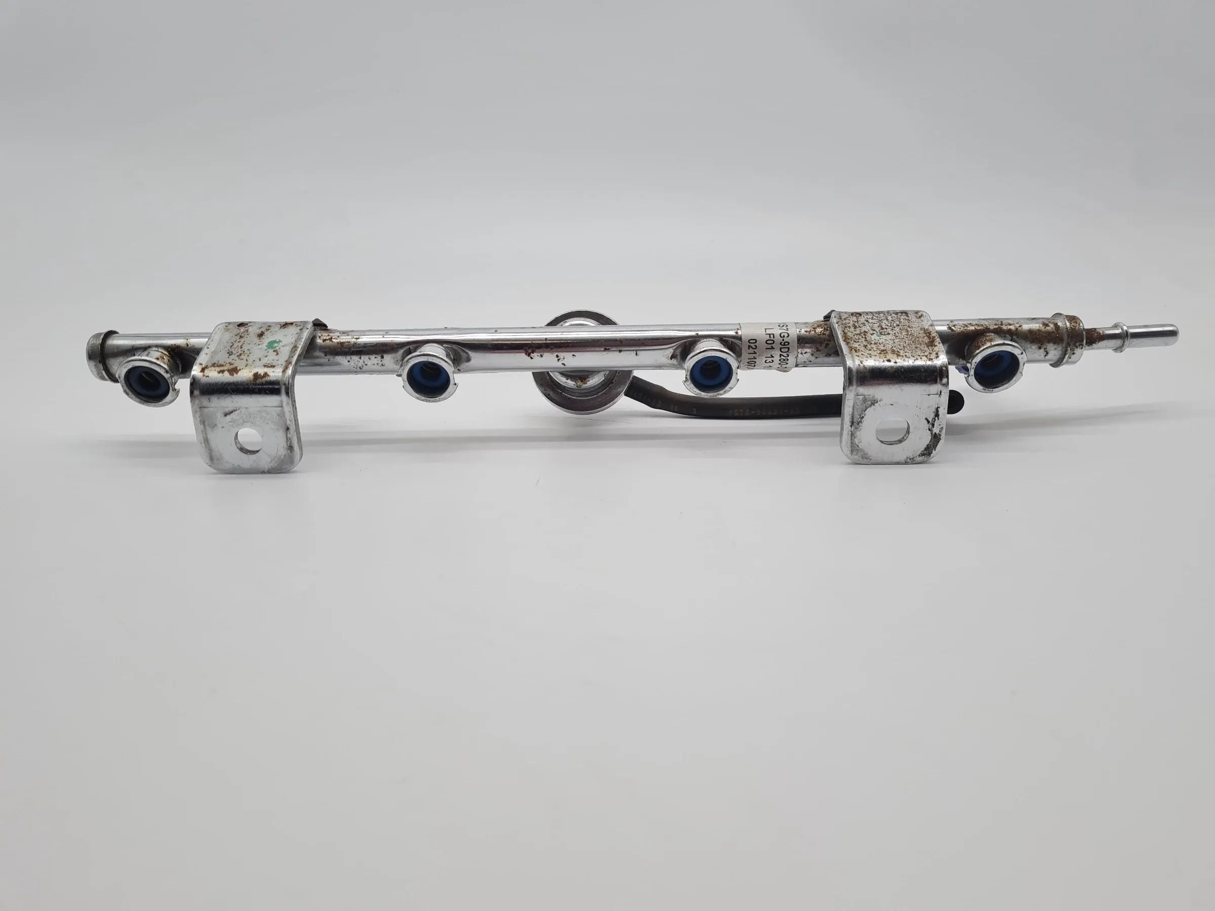 Original Ford Mondeo III 3 (BWY/B5Y/B4Y) Einspritzleiste 1S7G9D280DA