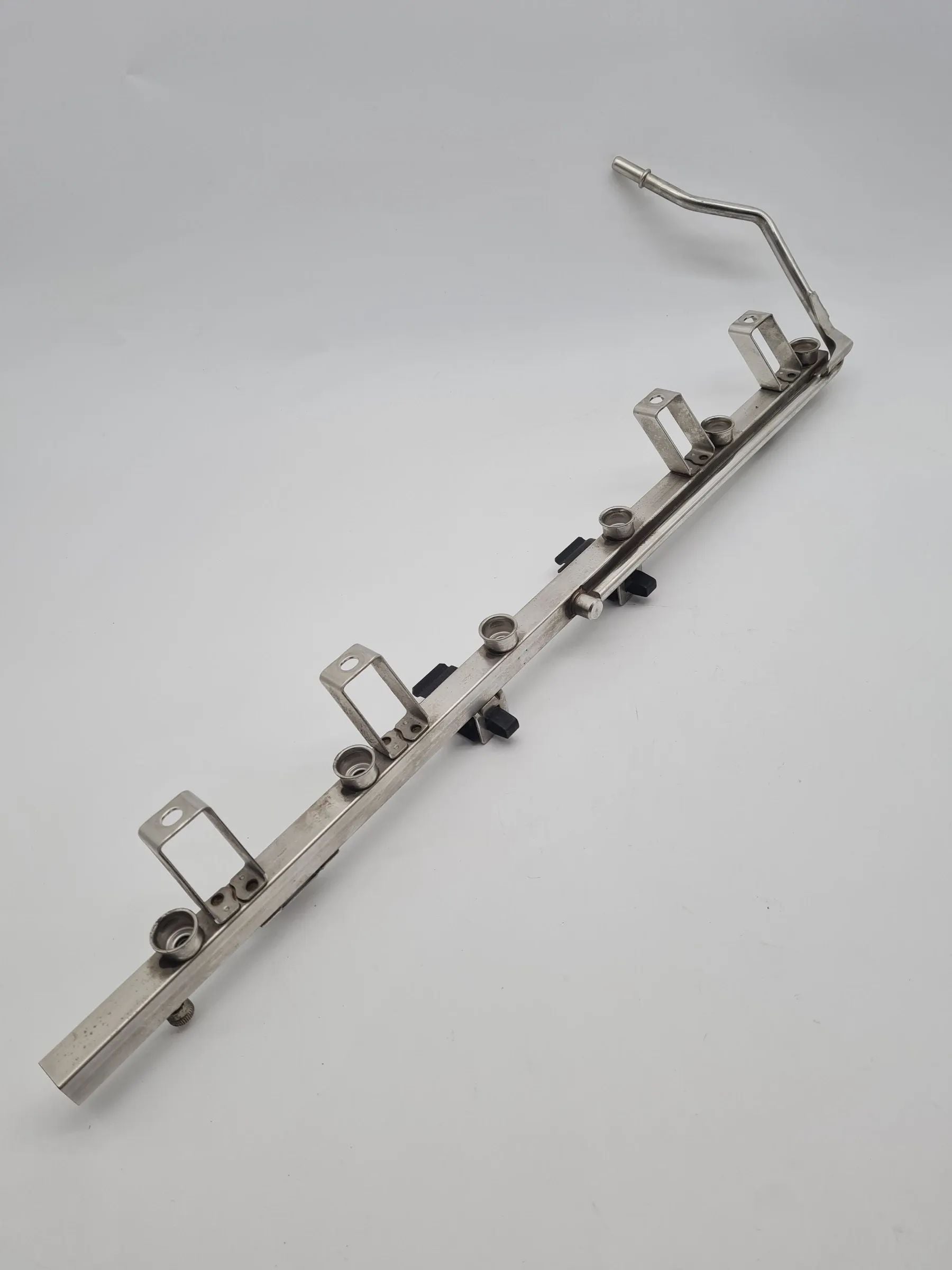 Original BMW 5er (E60/E61) Kraftstoffverteiler / Einspritzleiste 7541453