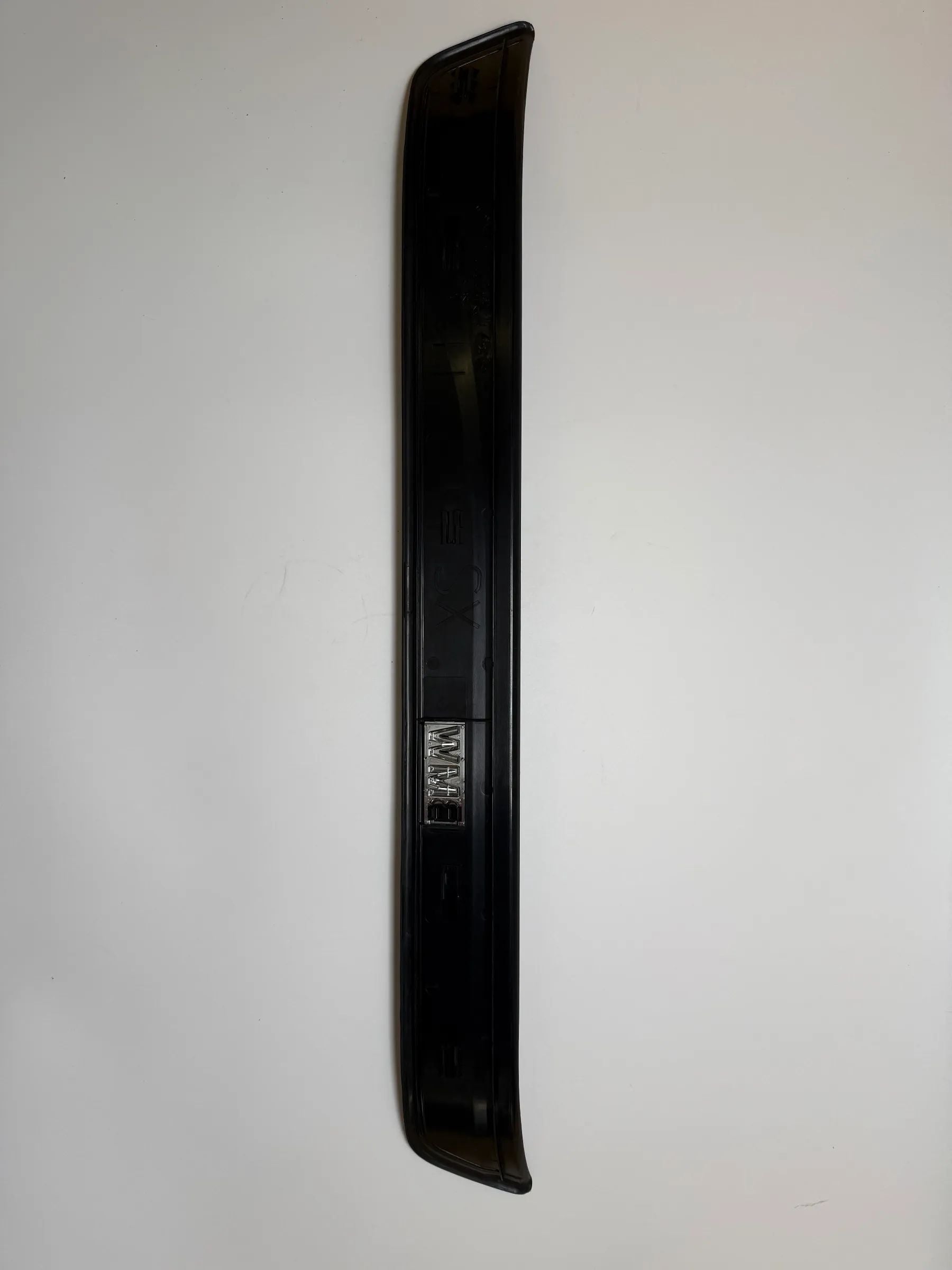 BMW 3er E90 E90N E91 E91N Modanatura soglia anteriore sinistra 51477060279 7060279