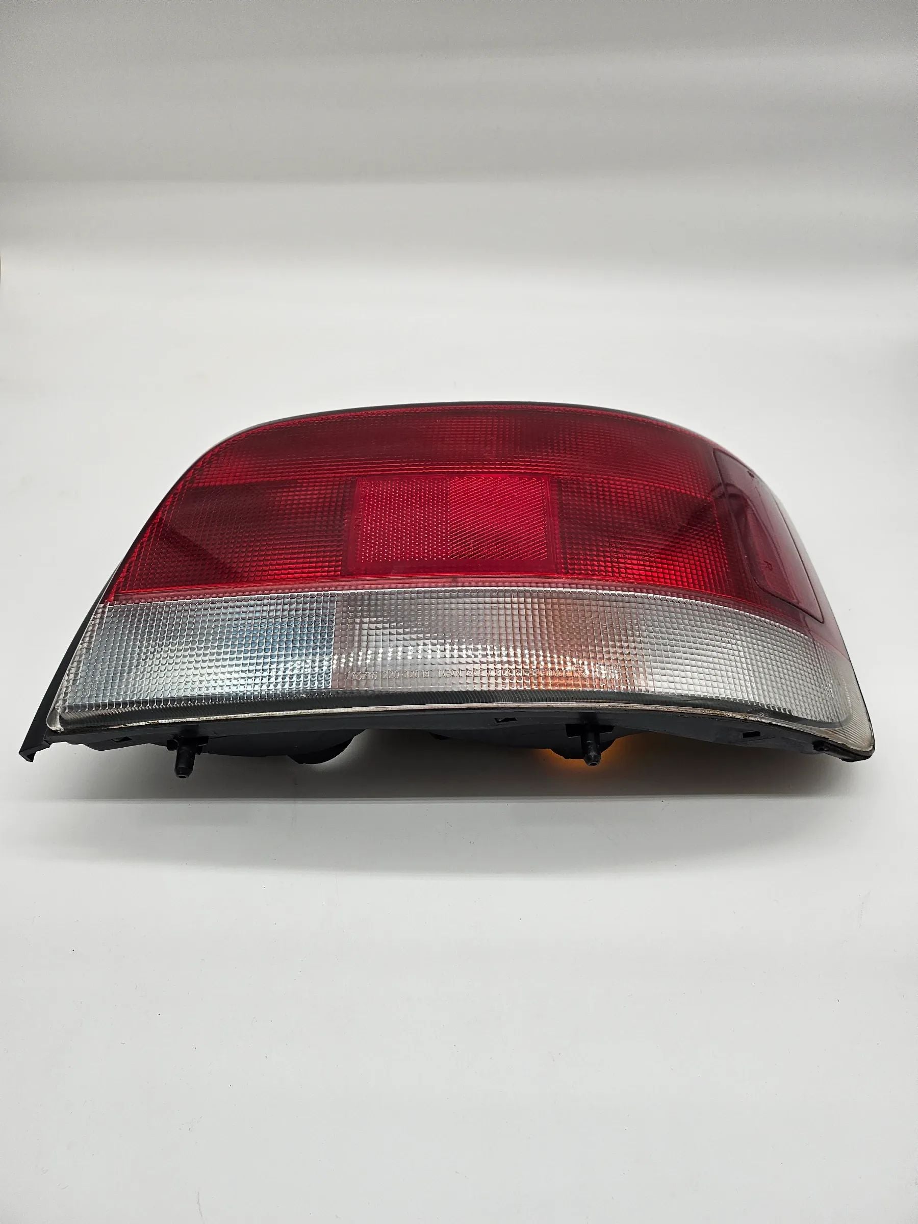 Suzuki Baleno BJ 1997 Farolim Traseiro Direito 220-32018