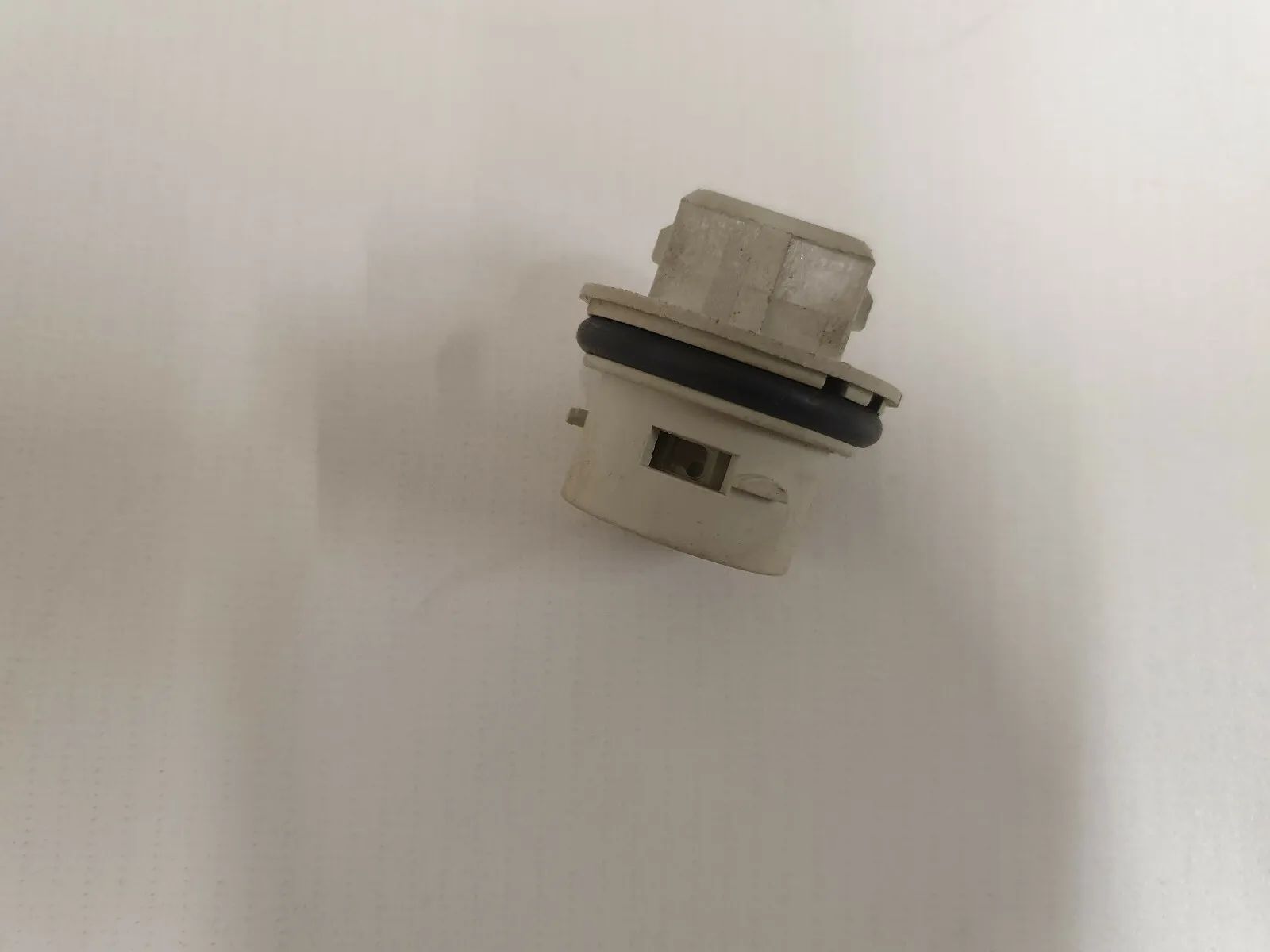 Ford Puma EC Lampenfassung Heckleuchte 92GG13N004EB Rückleuchte rechts   K15