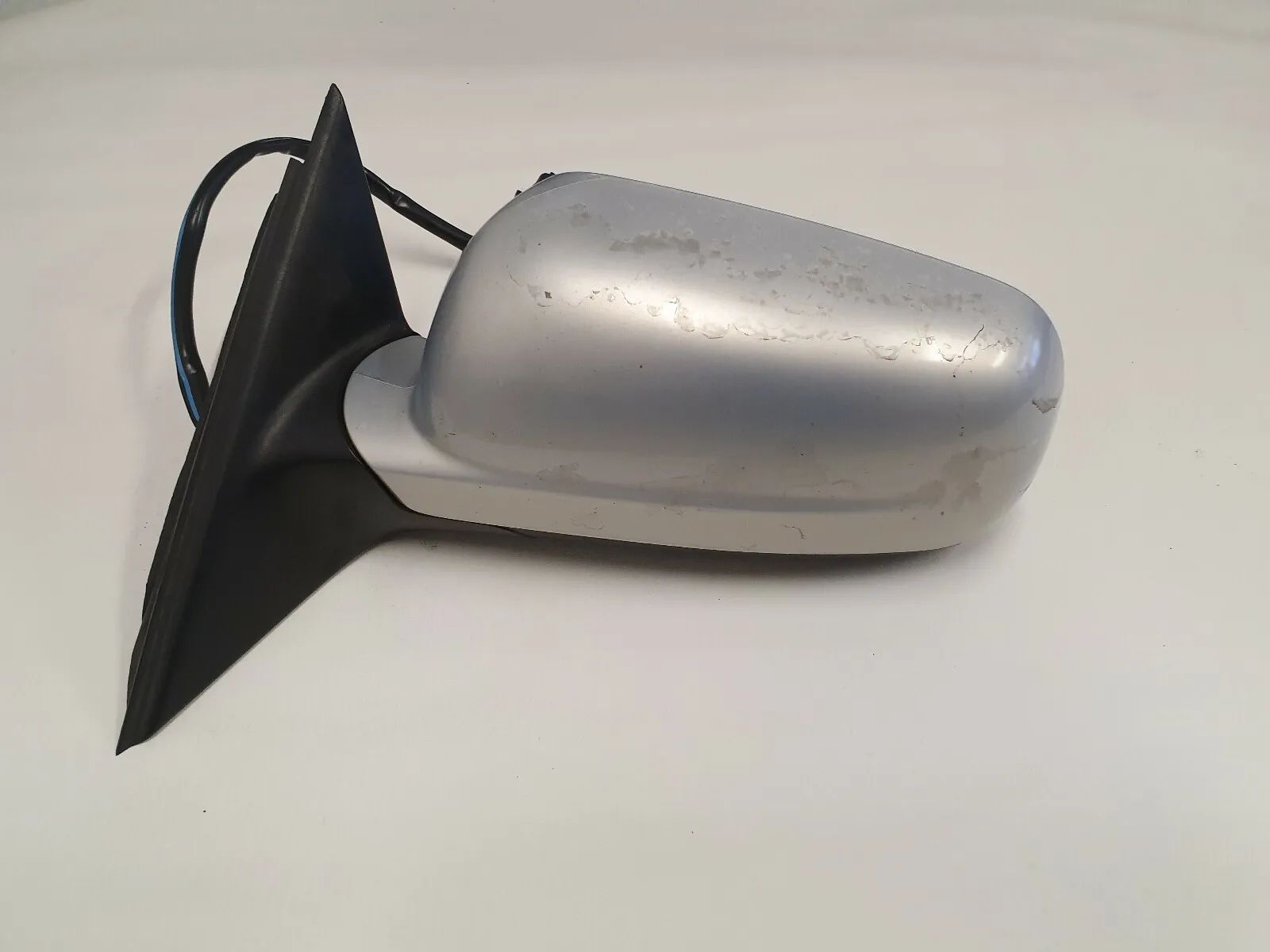 VW Passat 3BG exterior mirror outside left 3B0857933B LA5E silver K13