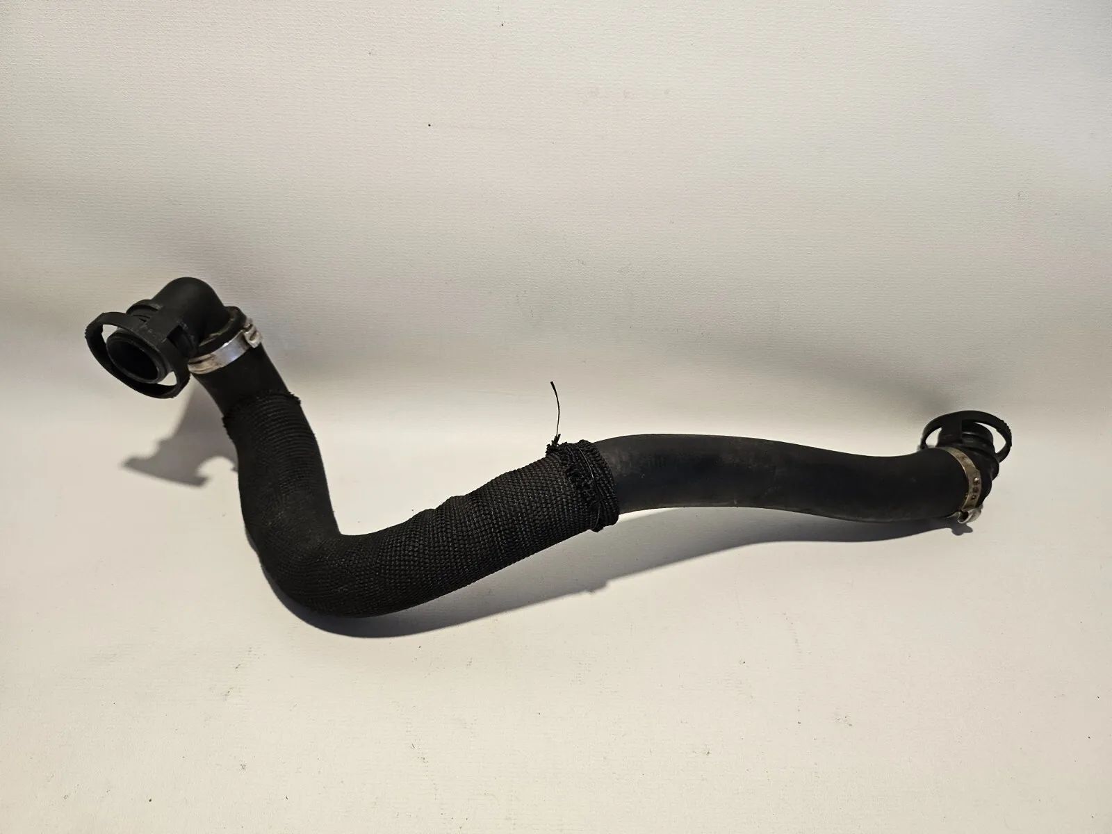 Orijinal BMW E61 525i M54 Radyatör Hortumu Soğutma Suyu Hortumu FEBI 4460