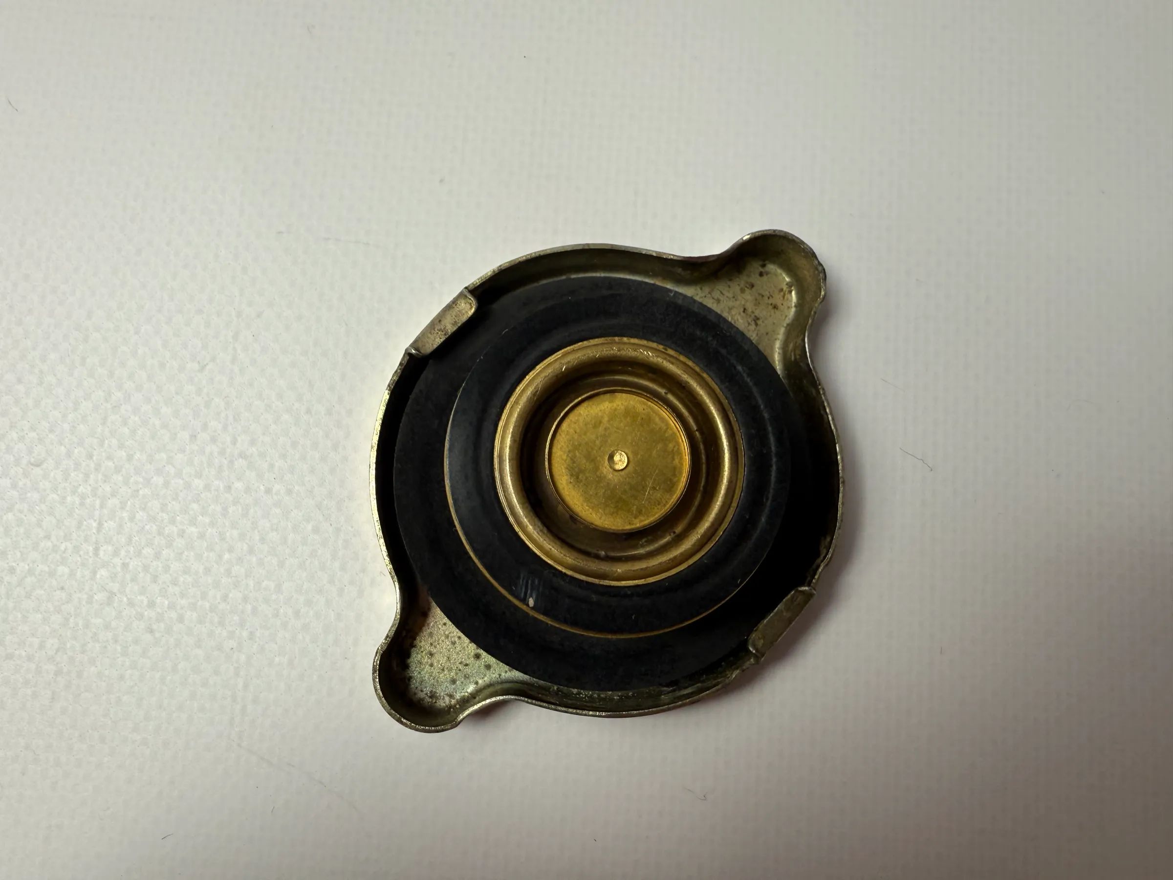 อะไหล่แท้ Opel Kadett / Kapitän / Admiral หมวกฝาหม้อน้ำ AC Delco 531-30 9975648