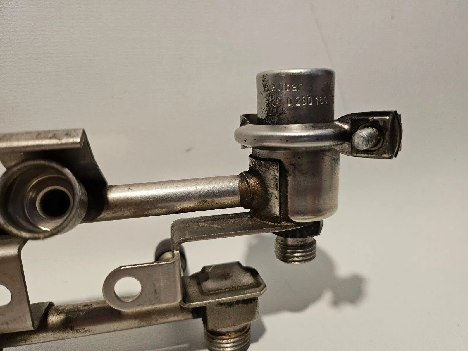 Original Opel Omega B MV6 X30XE X25XE Vectra B  Einspritzleiste I500  0280160513