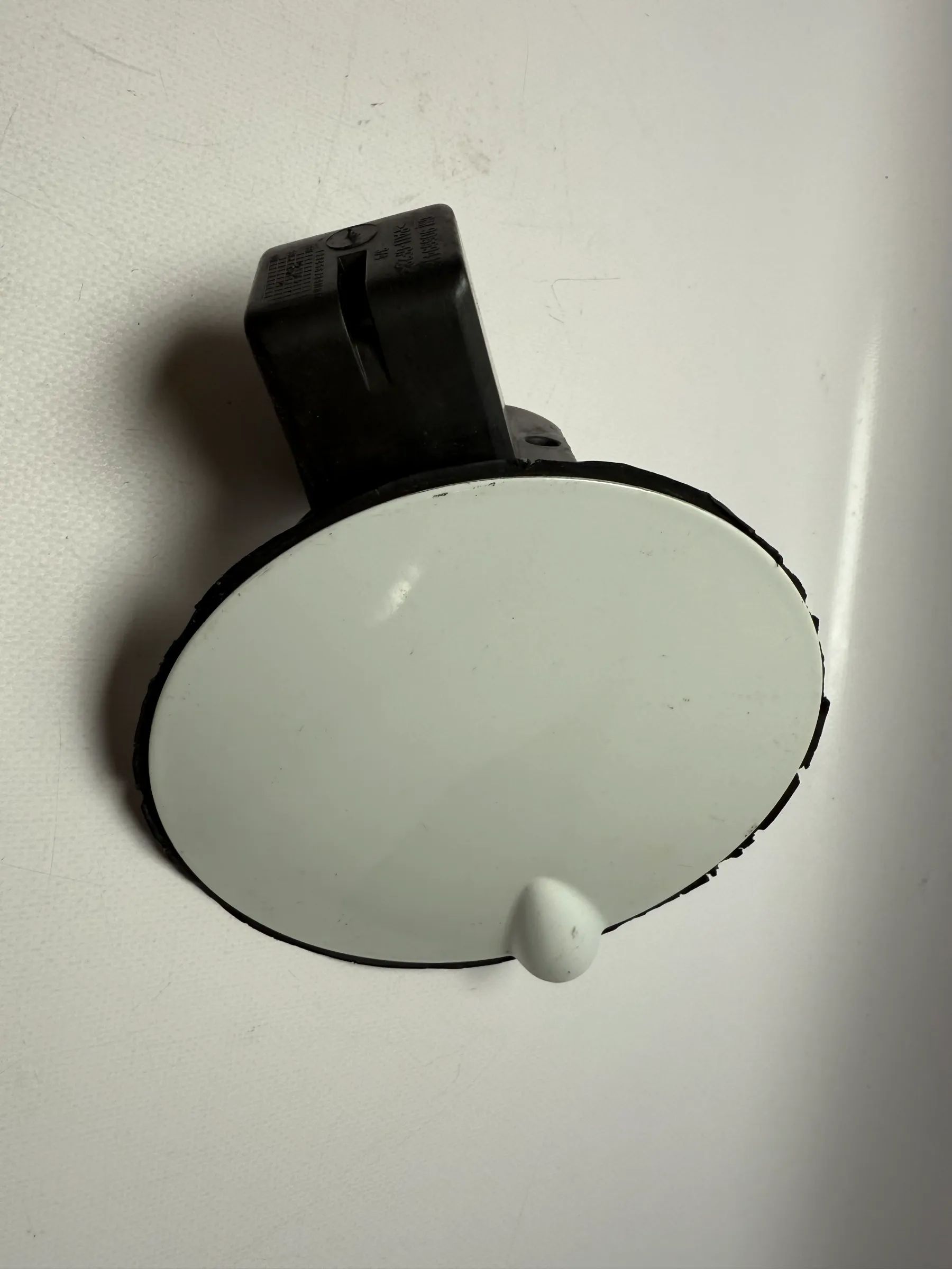 Original Opel Astra 1.6 G Tapa de Depósito / Tapón de Combustible Blanco 90559413