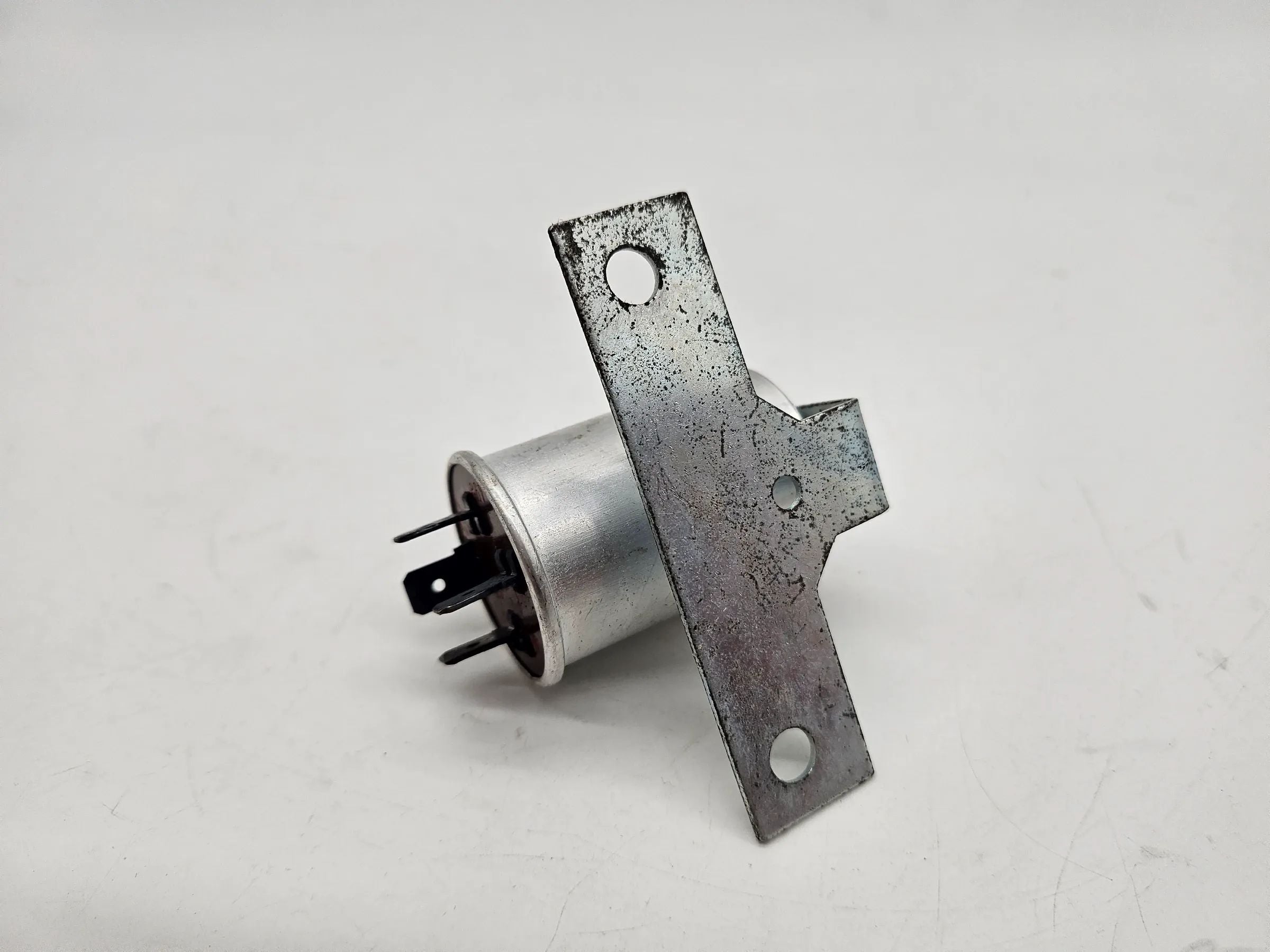 อะไหล่แท้ (OEM) Bosch รีเลย์ Opel Rekord B C Commodore A Kadett B 0336200037 AHK