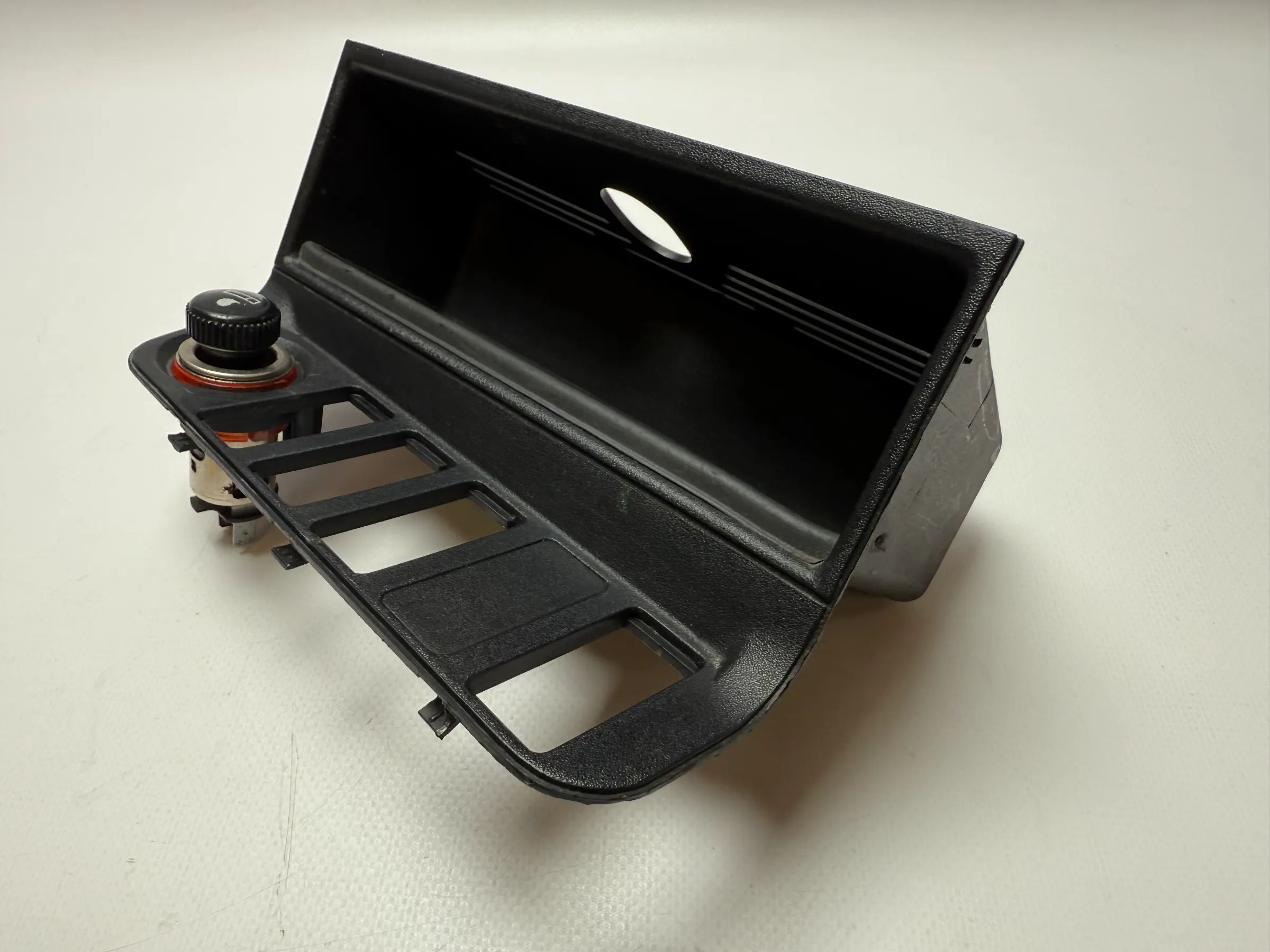 Original BMW E36 Berlina Compartimento con Encendedor de Cigarrillos 1977231