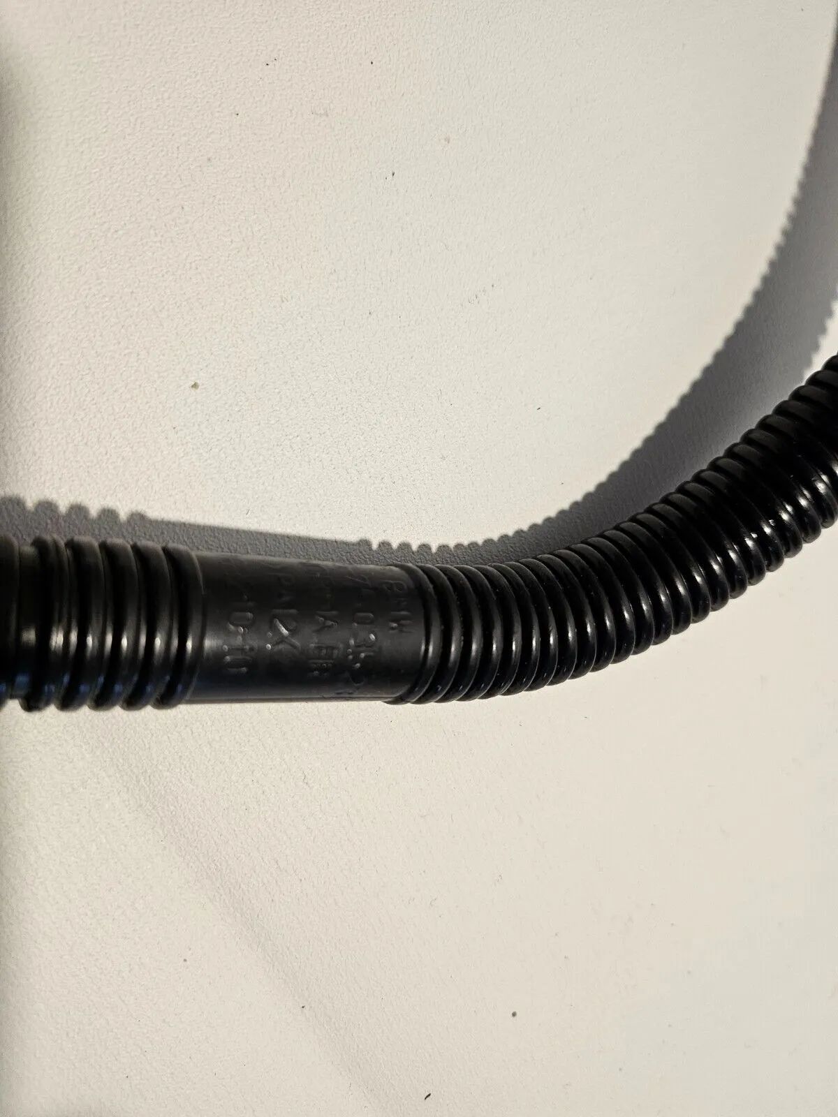 Genuine BMW 3 E90 E91 2007 Petrol 110kW Breather Hose 7503523 RPG17138 