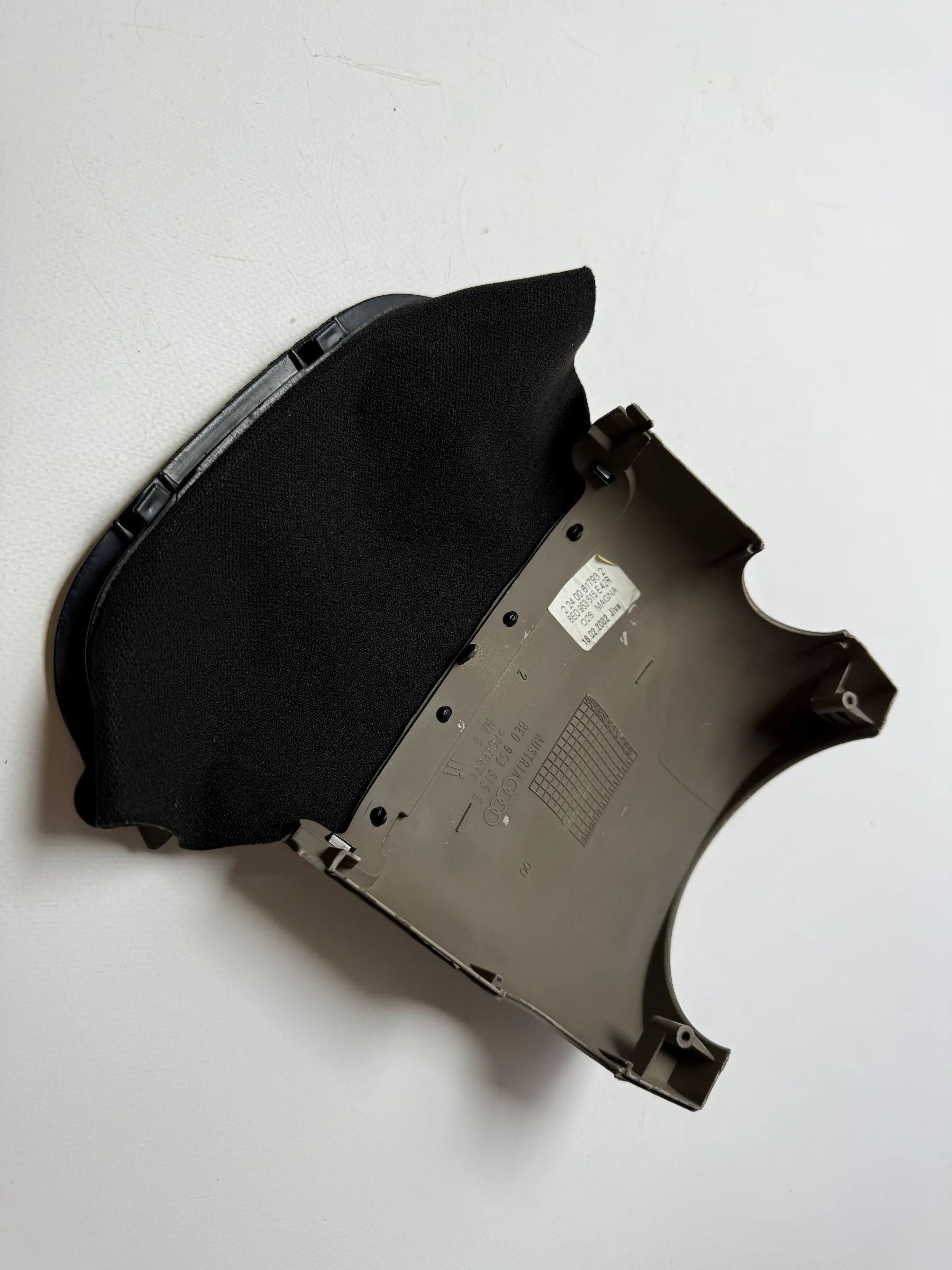 Original Audi A4 Avant 8E/8H/QB6 steering column trim 8E0953515E 