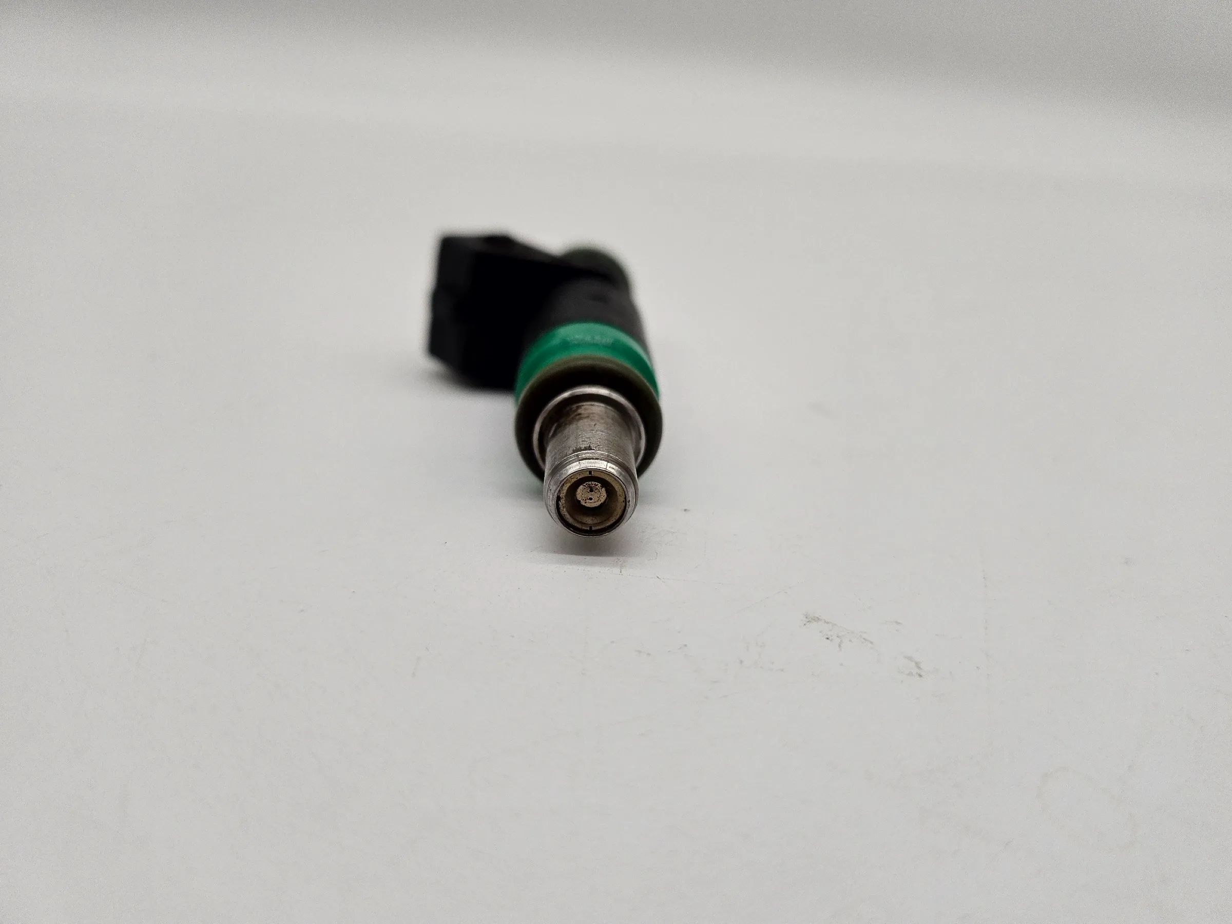 Injecteur d'origine Ford Fiesta Fusion & Mazda 2 DY 98MF-BB 9F593