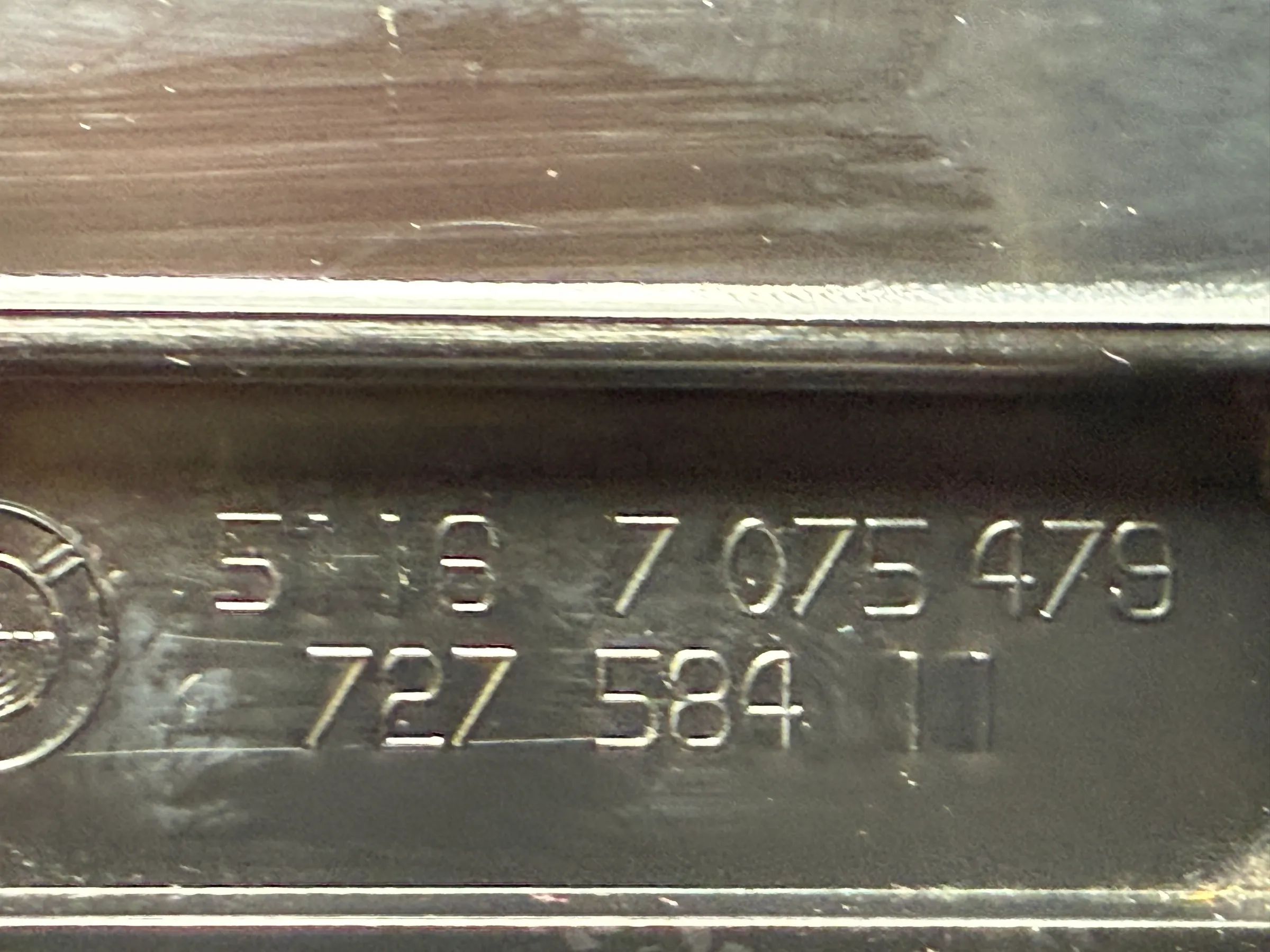 Оригинальный держатель бардачка BMW 3 серии E90 E91 E92 E93 7075479 / 7275841 - Auto-veritas