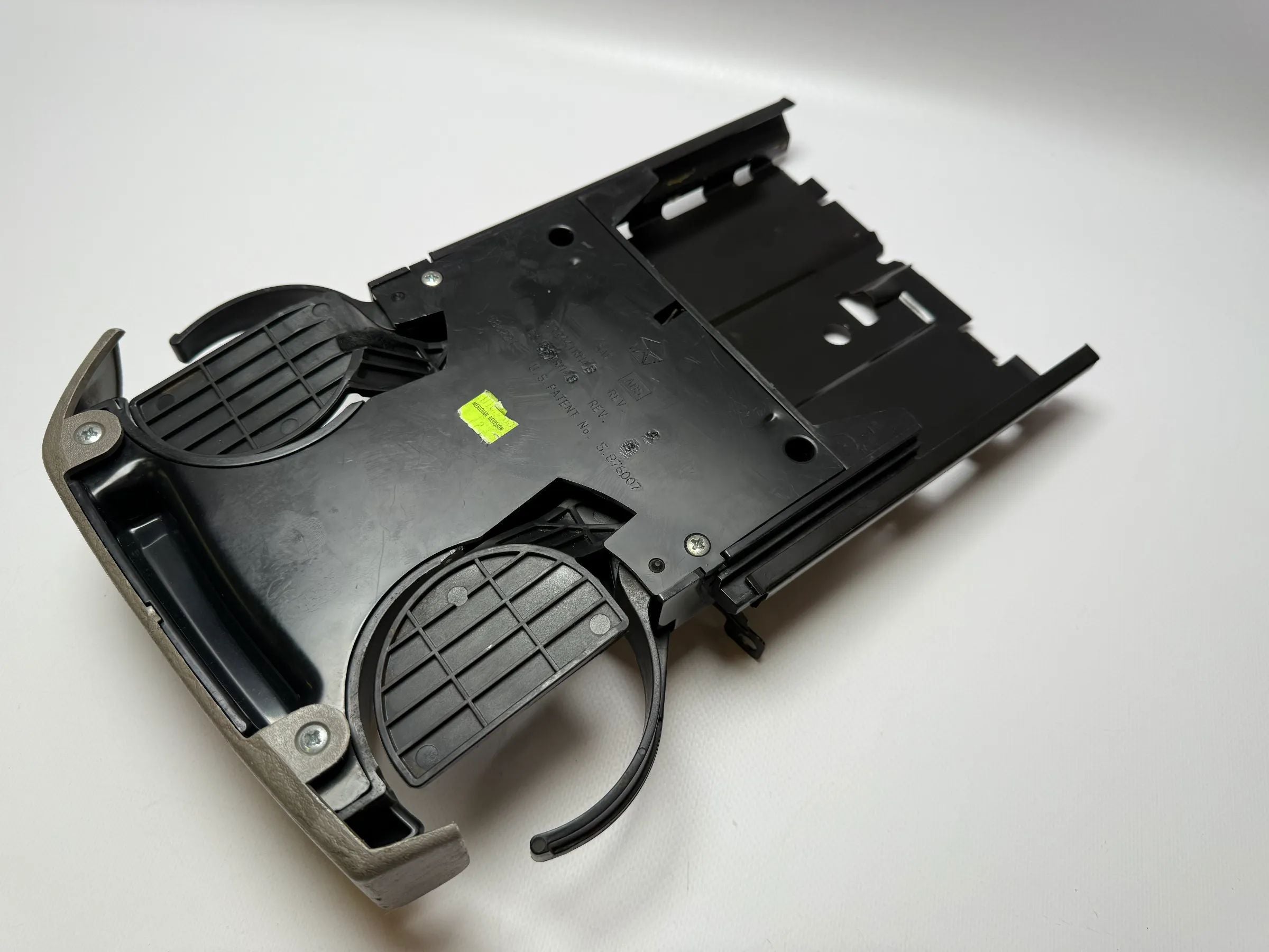 Originele CHRYSLER Voyager bekerhouder 0RR44TRMAB