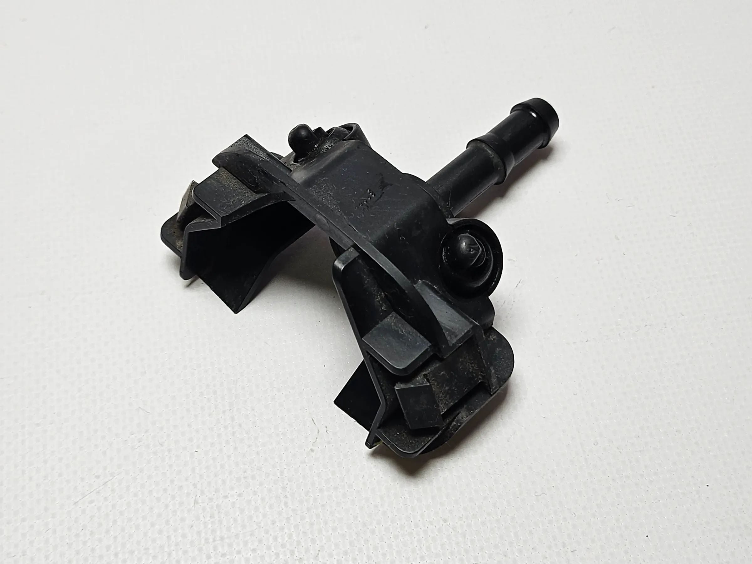 Original Mercedes W210 Classe E Bocal Limpeza Farol Esquerdo 2108600647