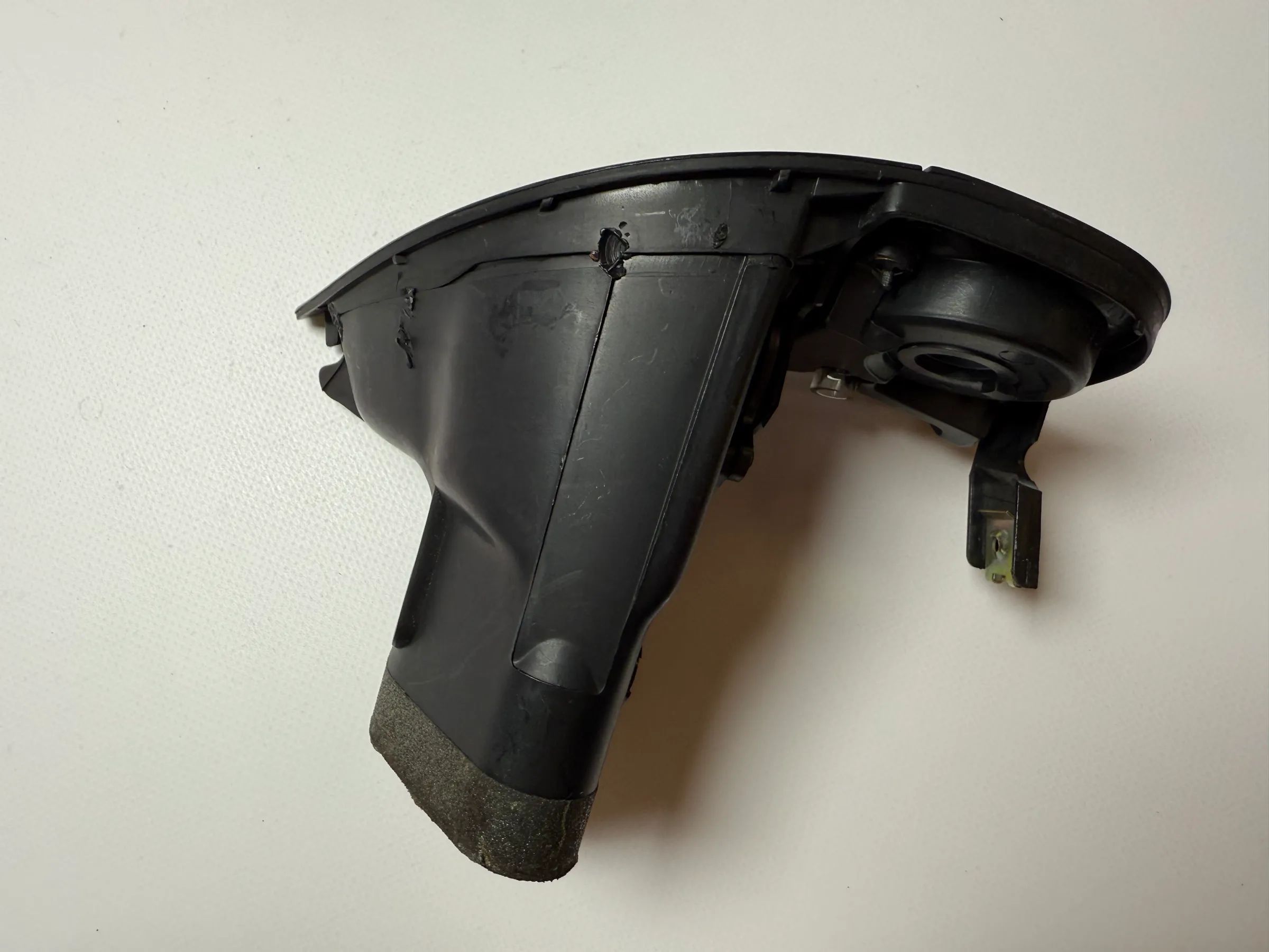 Оригинальная левая воздуховодная насадка BMW E36 1387061