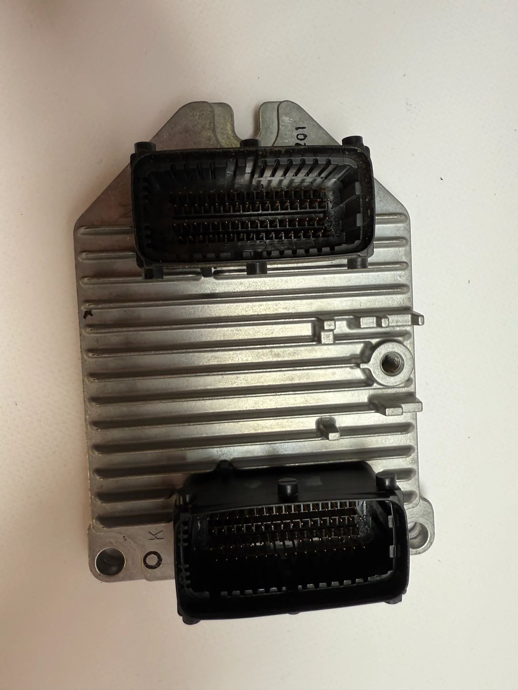 Origineel Opel Omega 2.2 16V 2198 CCM 106 KW Motormanagement Unit 24426542