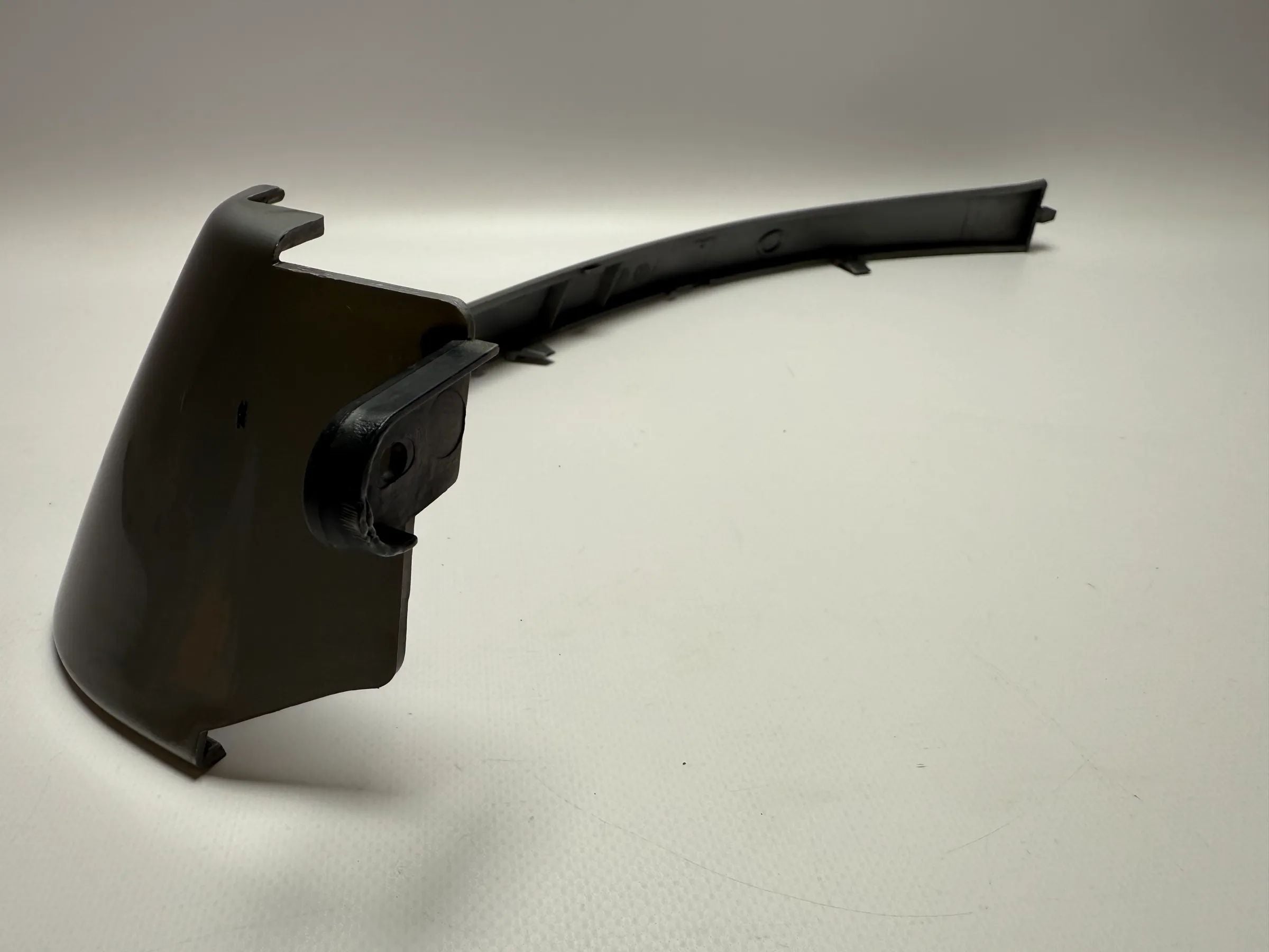 Original Opel Omega B headlight bezel bracket cover silver 90460438 RH 