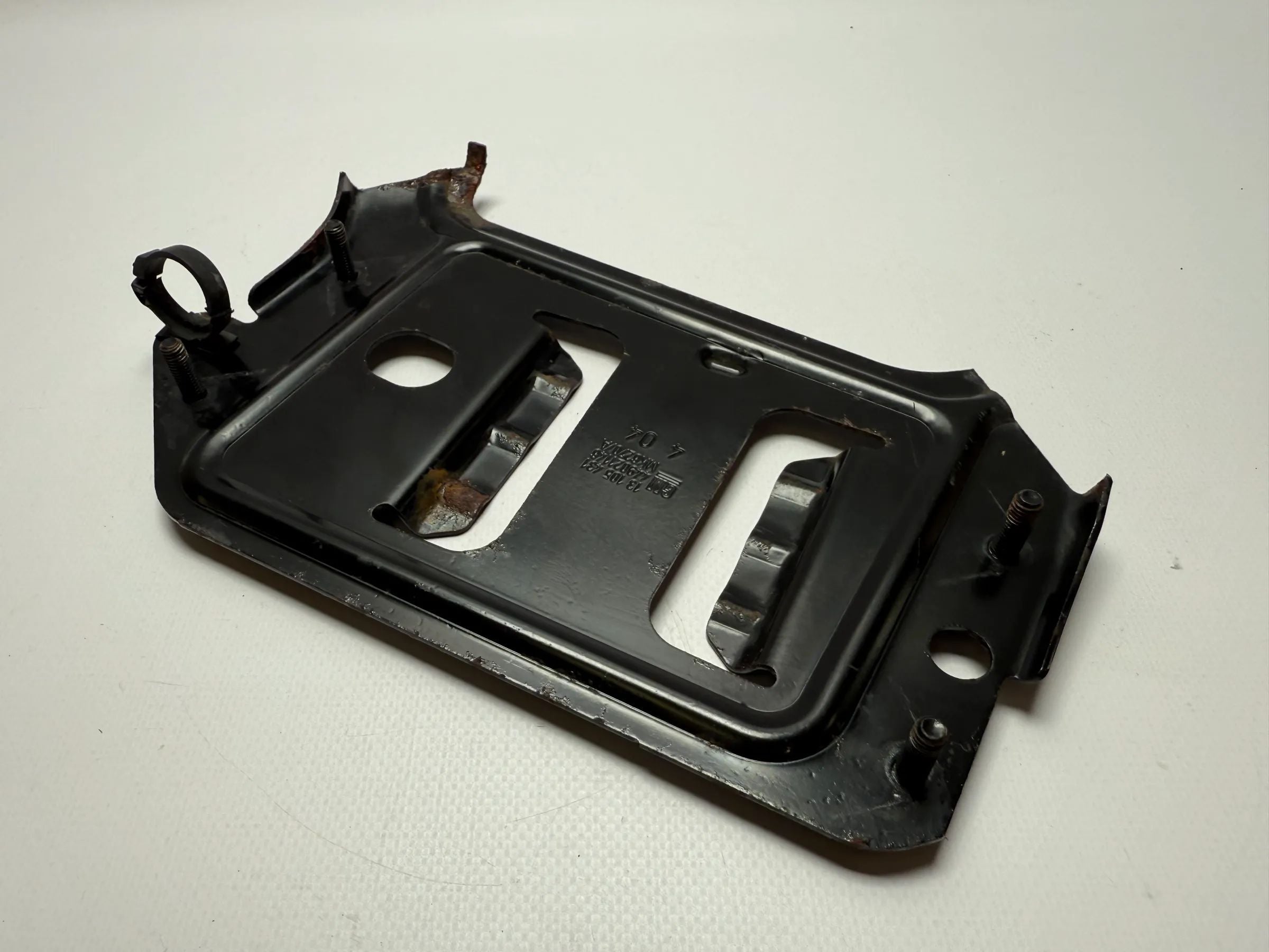 Oryginalny uchwyt sterownika ECU Opel Corsa C Combo GM 13105431