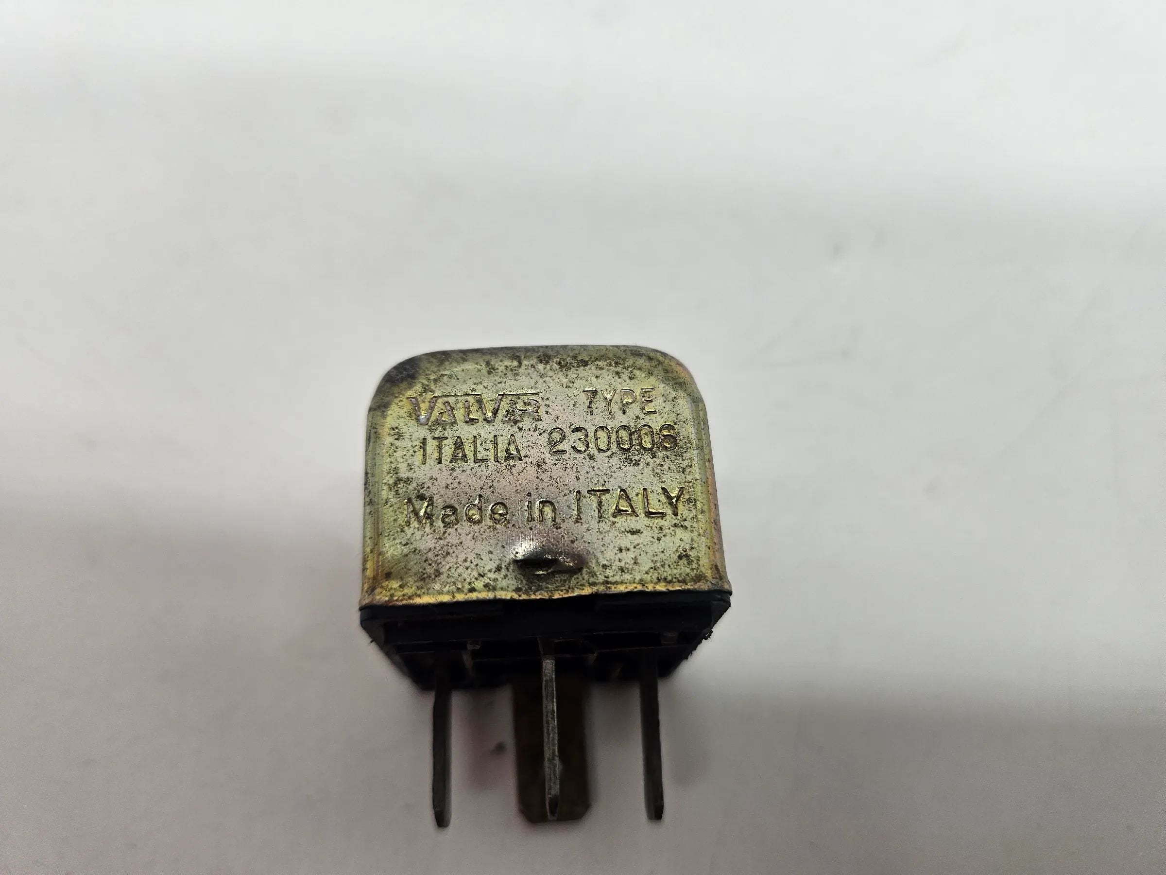 Oryginalne przekaźniki BMW E3 E9 E10 E12 E21 E23 E24 E28 1364986 Classic Car