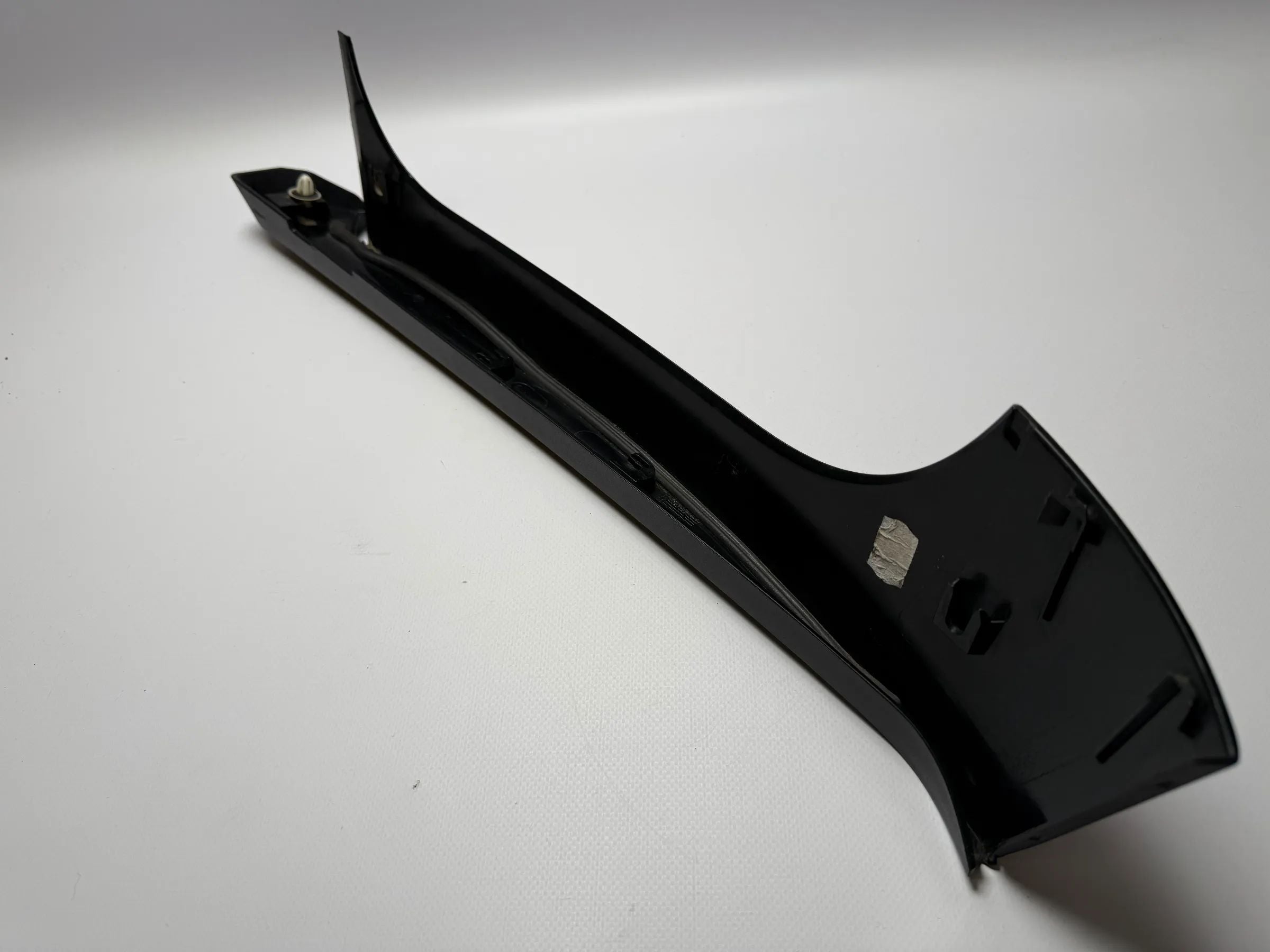 Оригинальная накладка облицовки задней двери BMW 3 TOURING (E91) 320 D 15678911