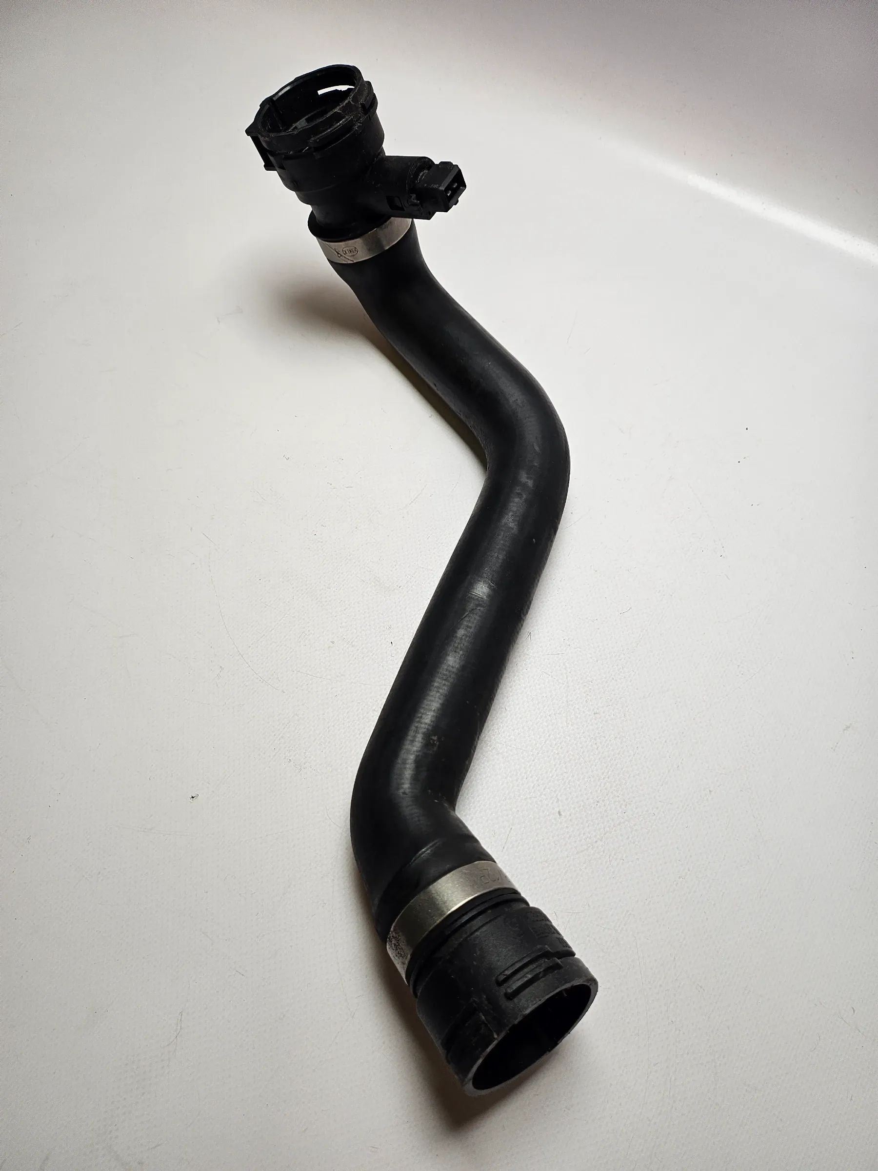 อะไหล่แท้ท่อยางน้ำหล่อเย็น BMW 5er E39 525i 11.53-1705224d