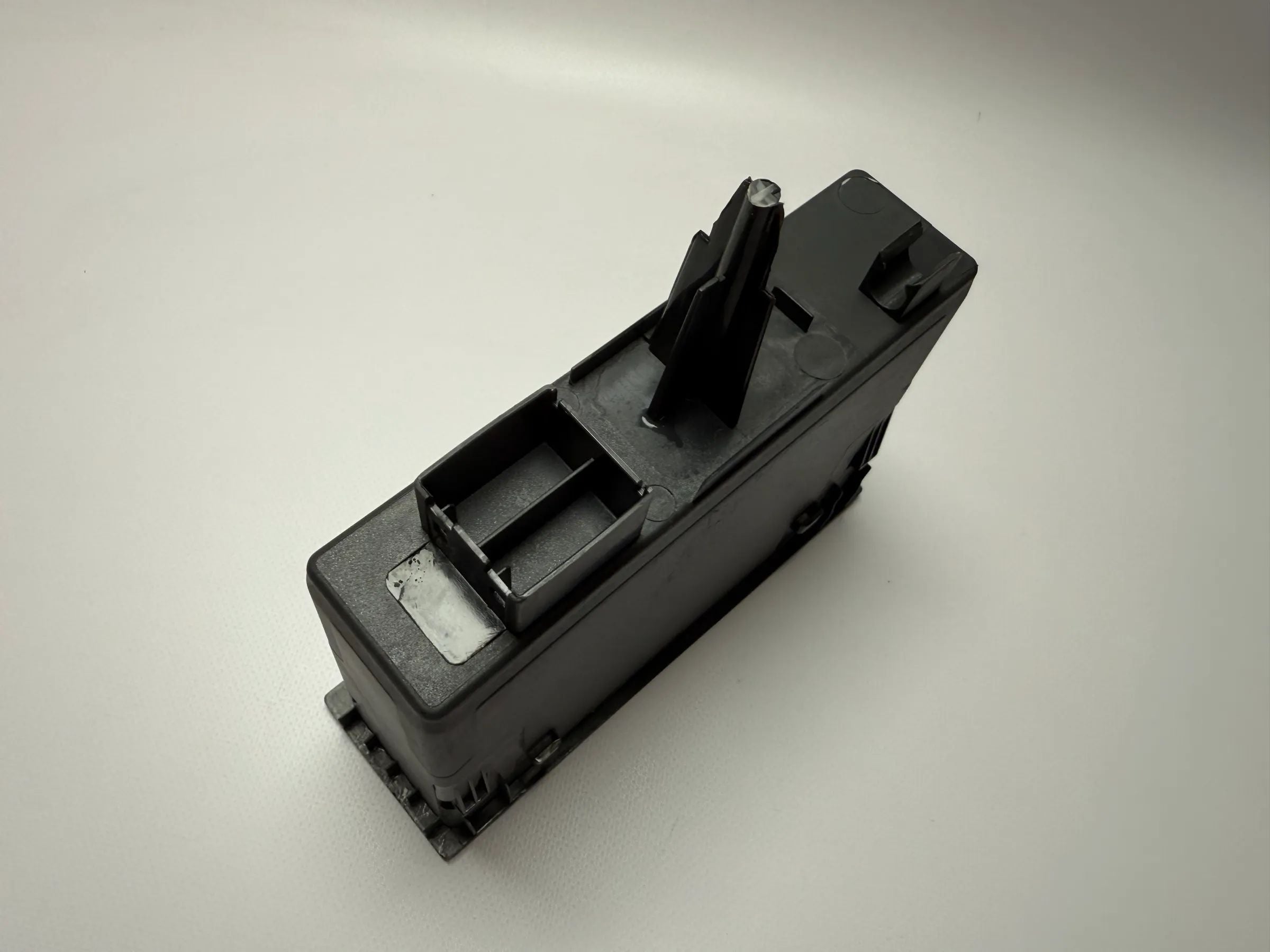 Orijinal Fiat Ducato Merkezi Saklama Gözlüğü 7354469140 / 1310020070