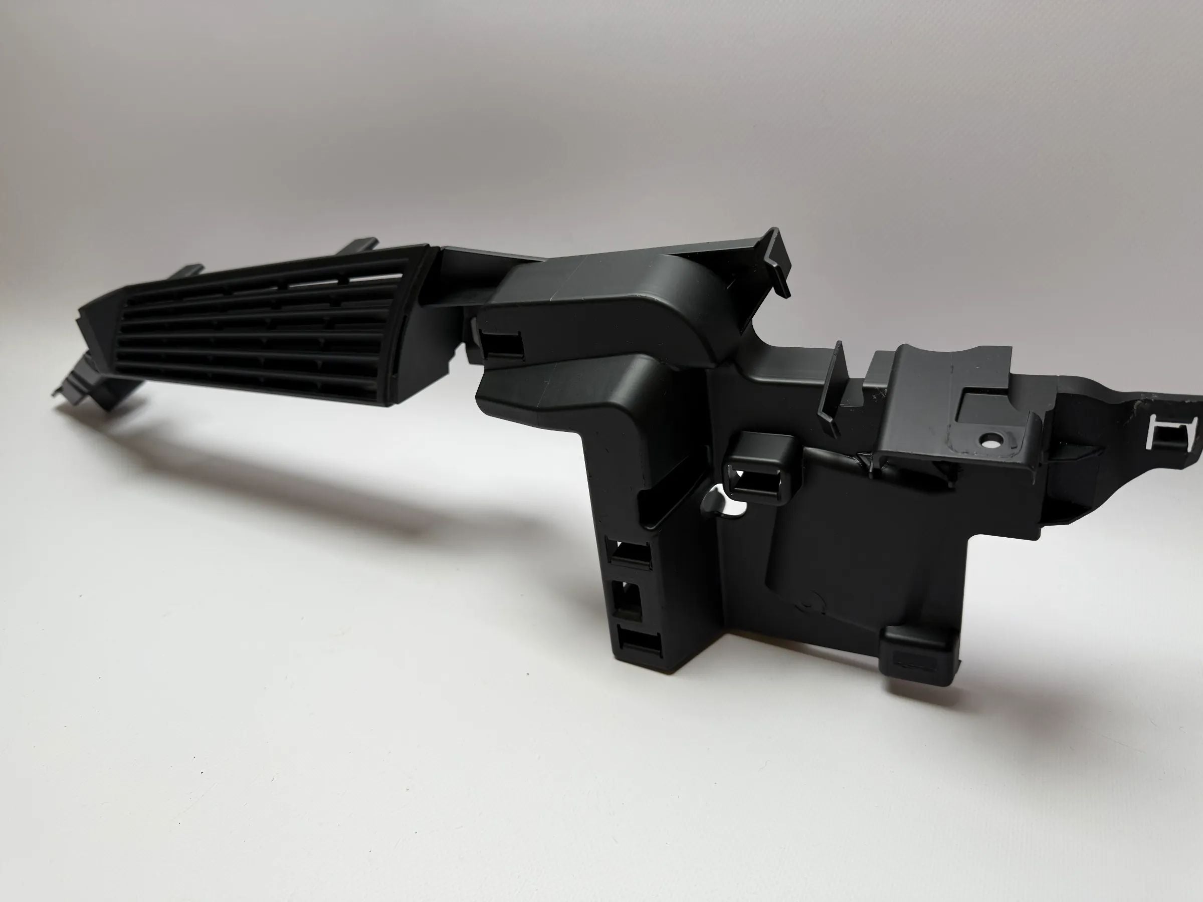 Оригинальная левая панель обшивки багажника BMW E91 черная 7068909-12