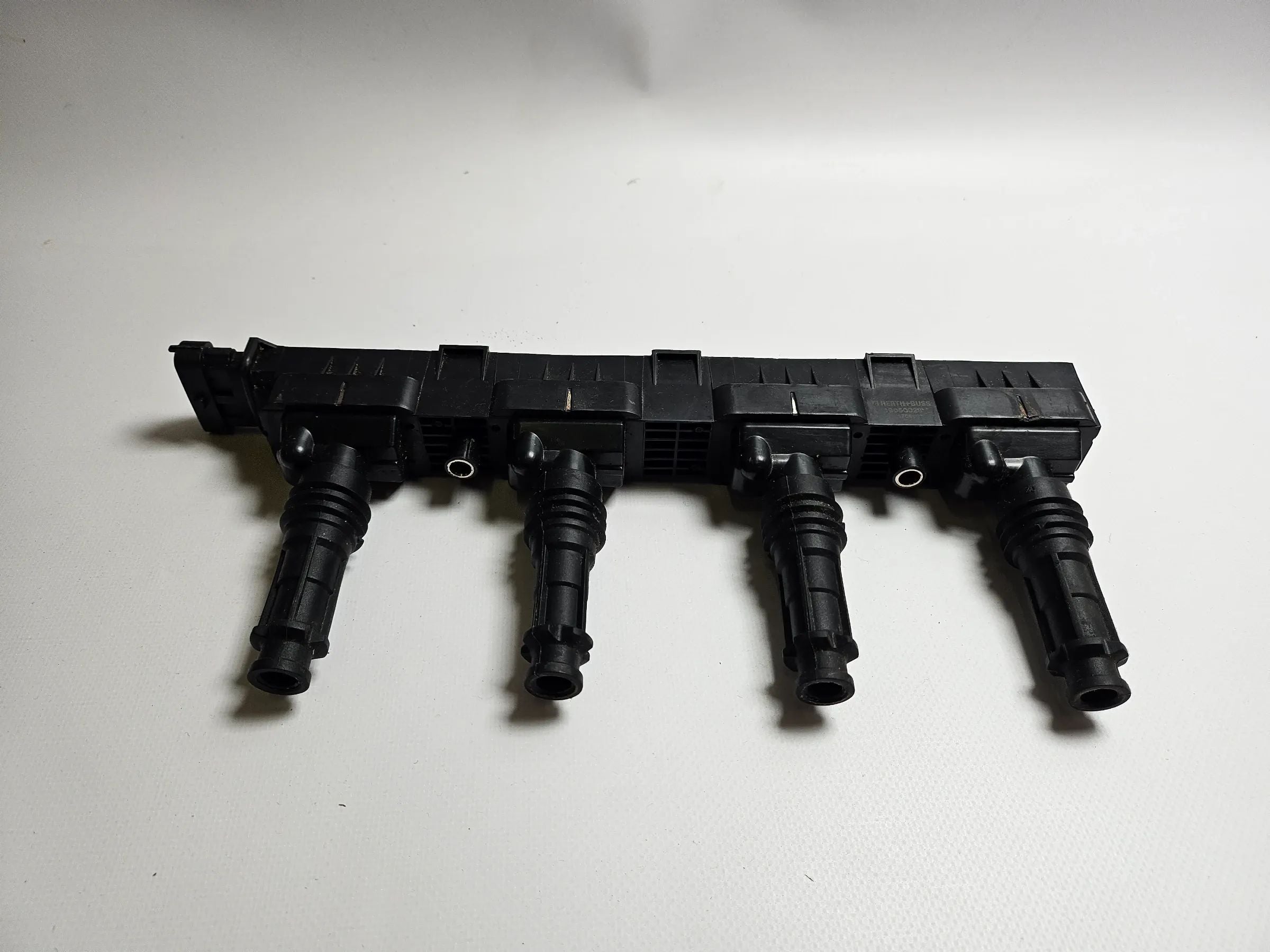 Oryginalna cewka zapłonowa HERTH+BUSS do Corsa B, C Astra G 1,2 16V 19050028