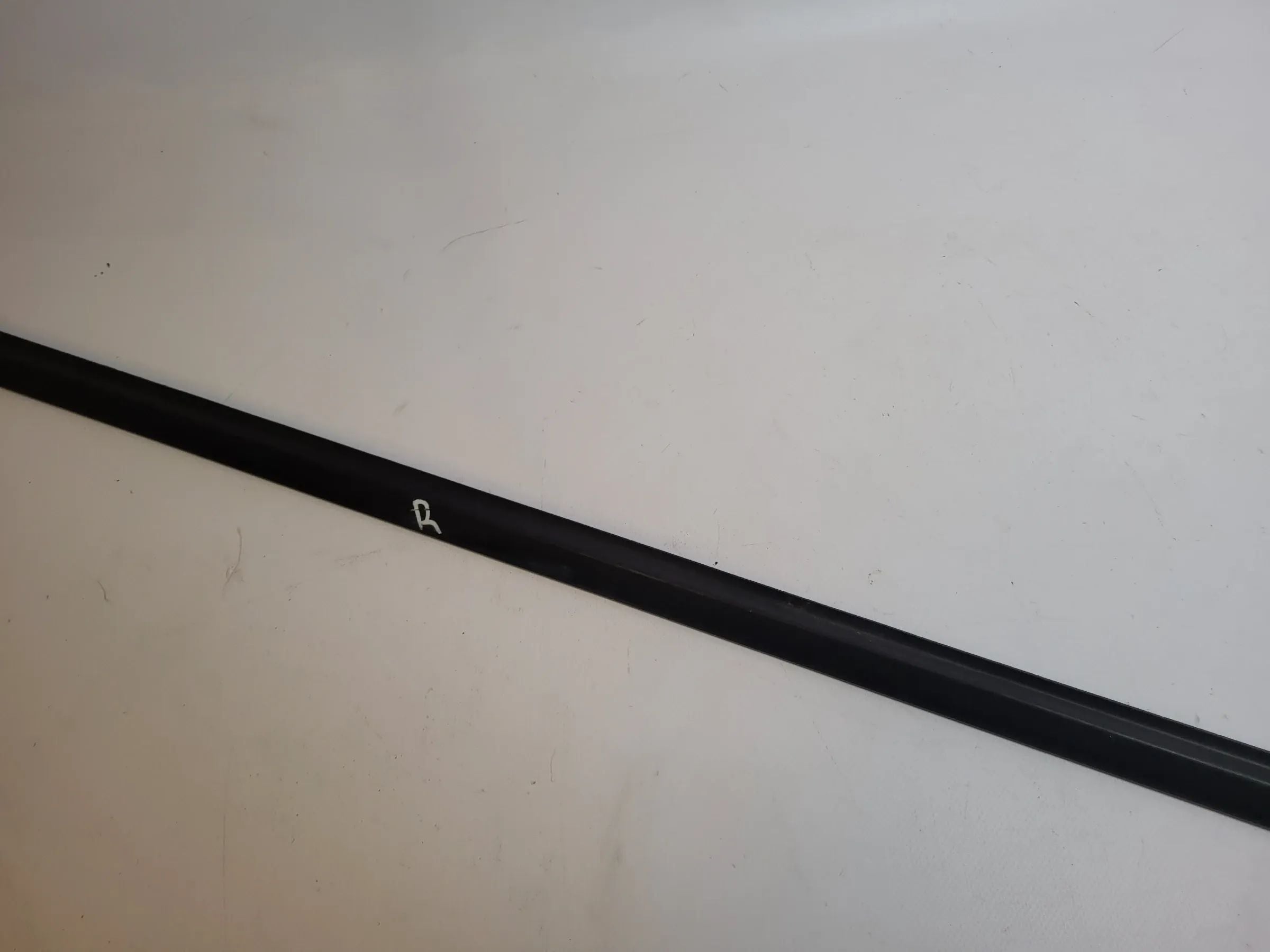 Fiat Punto Grande 199 Fensterschachtleiste Dichtung Vorne Rechts Original