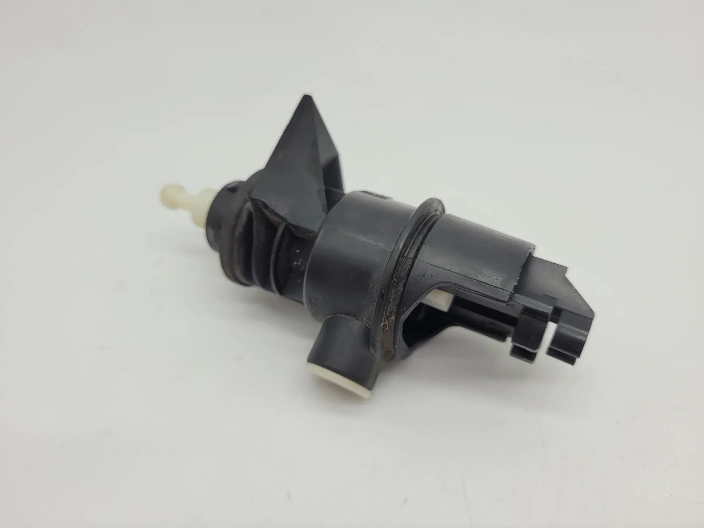 Dacia Logan LS/KS Scheinwerfer Stellmotor LWR L/R (8200211006) (Original)