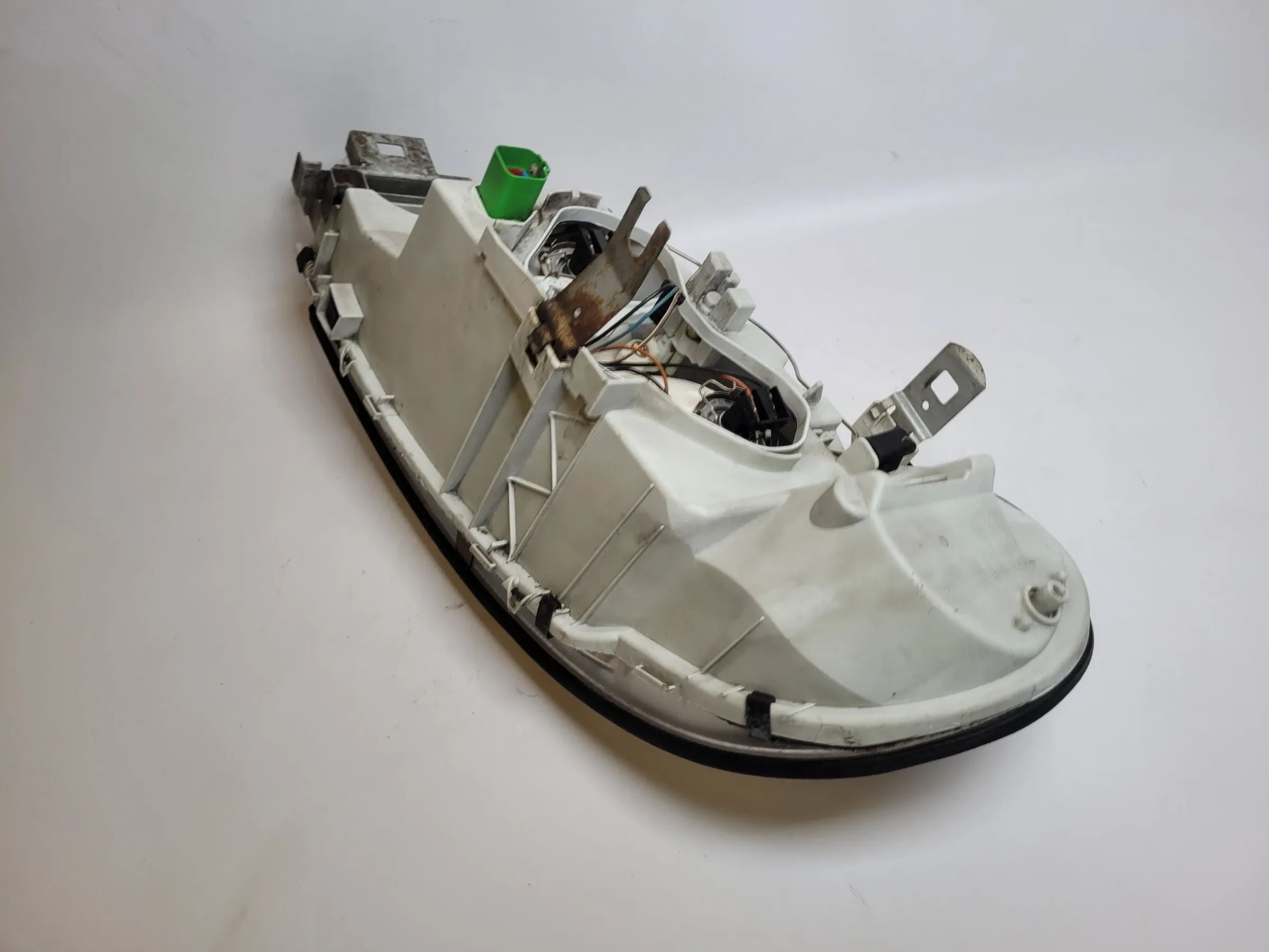Ford Mondeo II 2 BAP/BNP Scheinwerfer/Frontleuchte Rechts 0301098202 Original