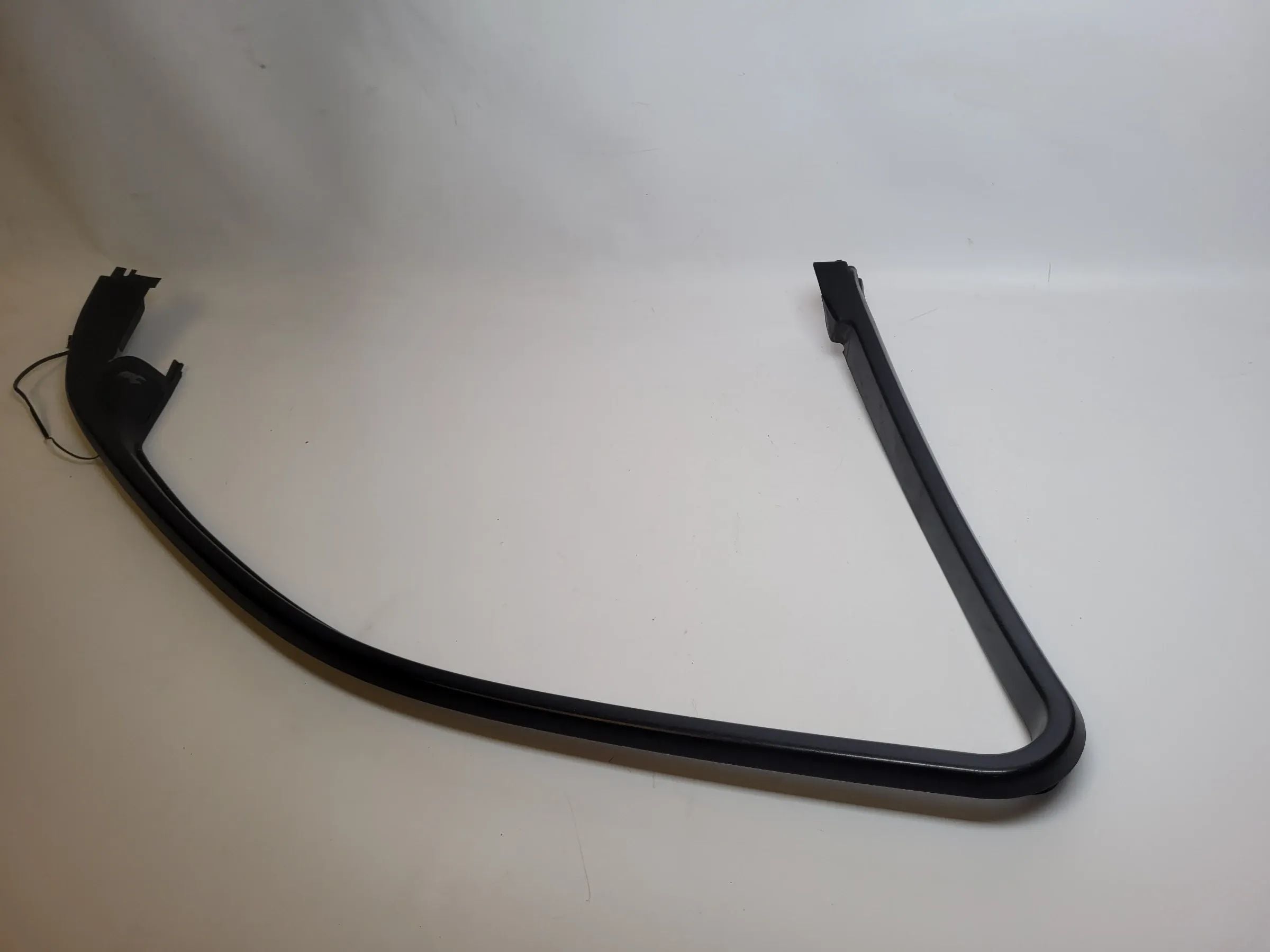 BMW 5er Touring E39 Blende Fensterrahmen Tür Links Vorne 8183731A Original