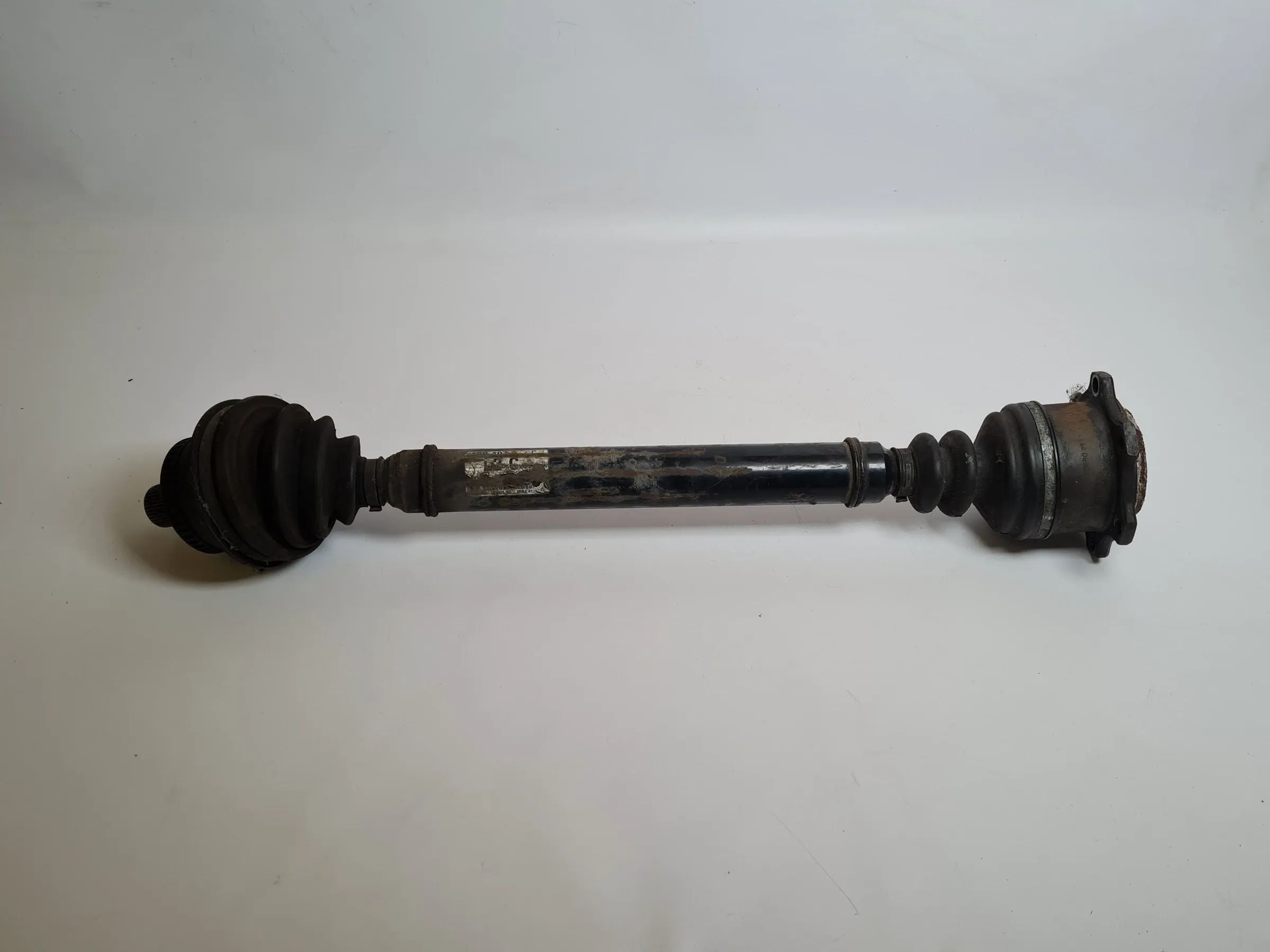 Audi A6 4B2/4B4 2.4 V6 Antriebswelle Rechts 4B0407272C (Original)