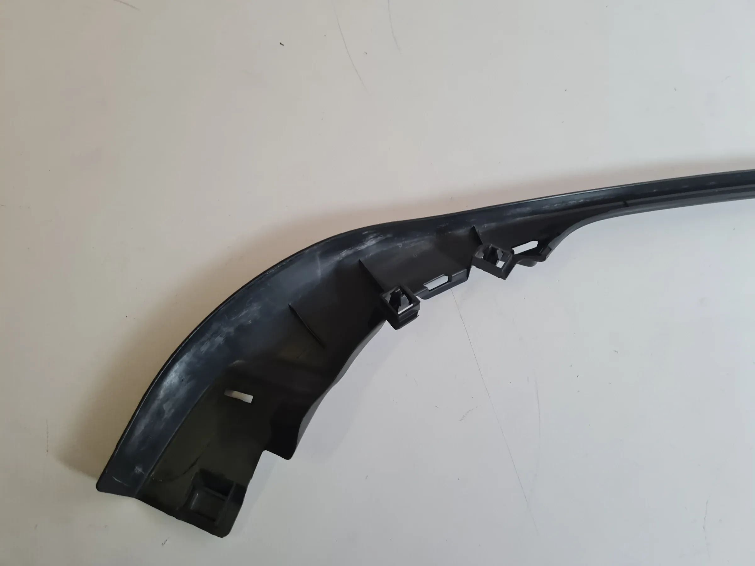 Original Mercedes C-Klasse (CL203) Fensterrahmenverkleidung Links A2037250371