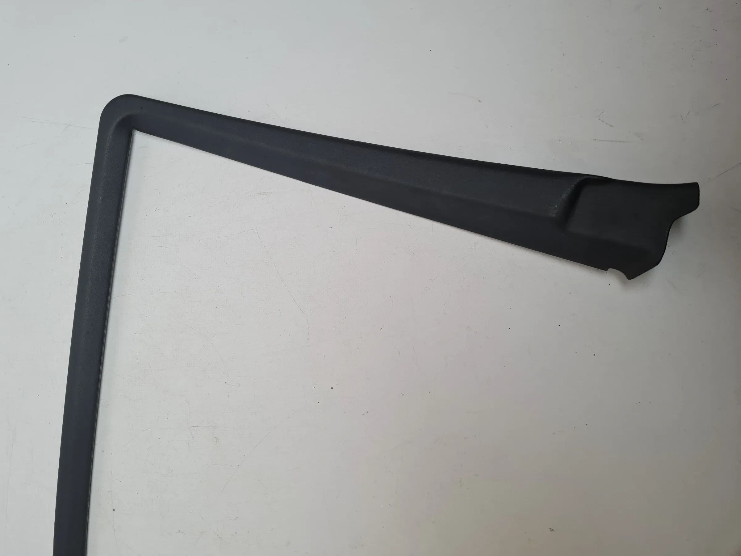 Original Mercedes C-Klasse (CL203) Fensterrahmenverkleidung Rechts A2037250471