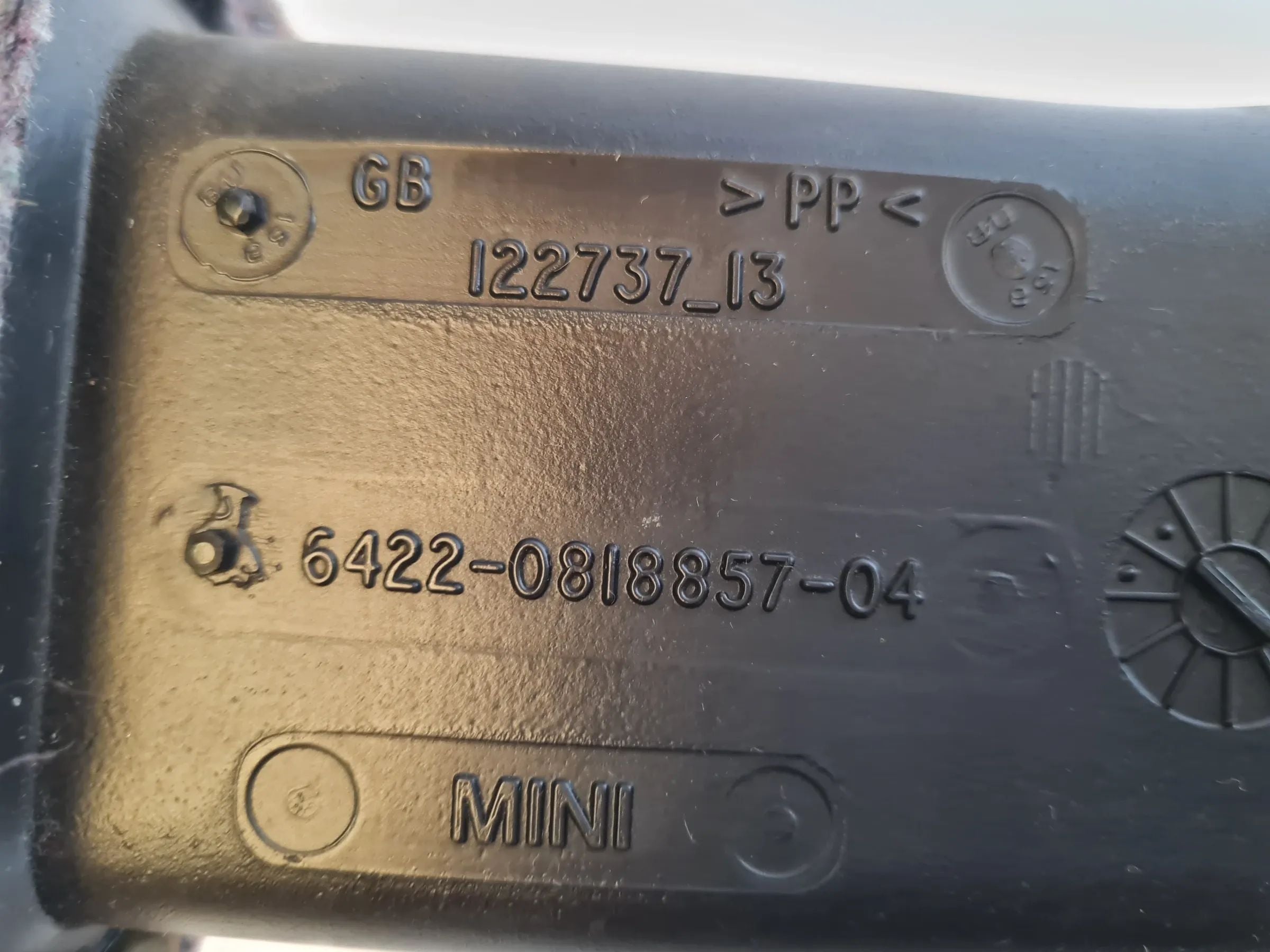 Mini One (R50/R53) Luftkanal Armaturenbrett 64.22-0818857-04 (Original)